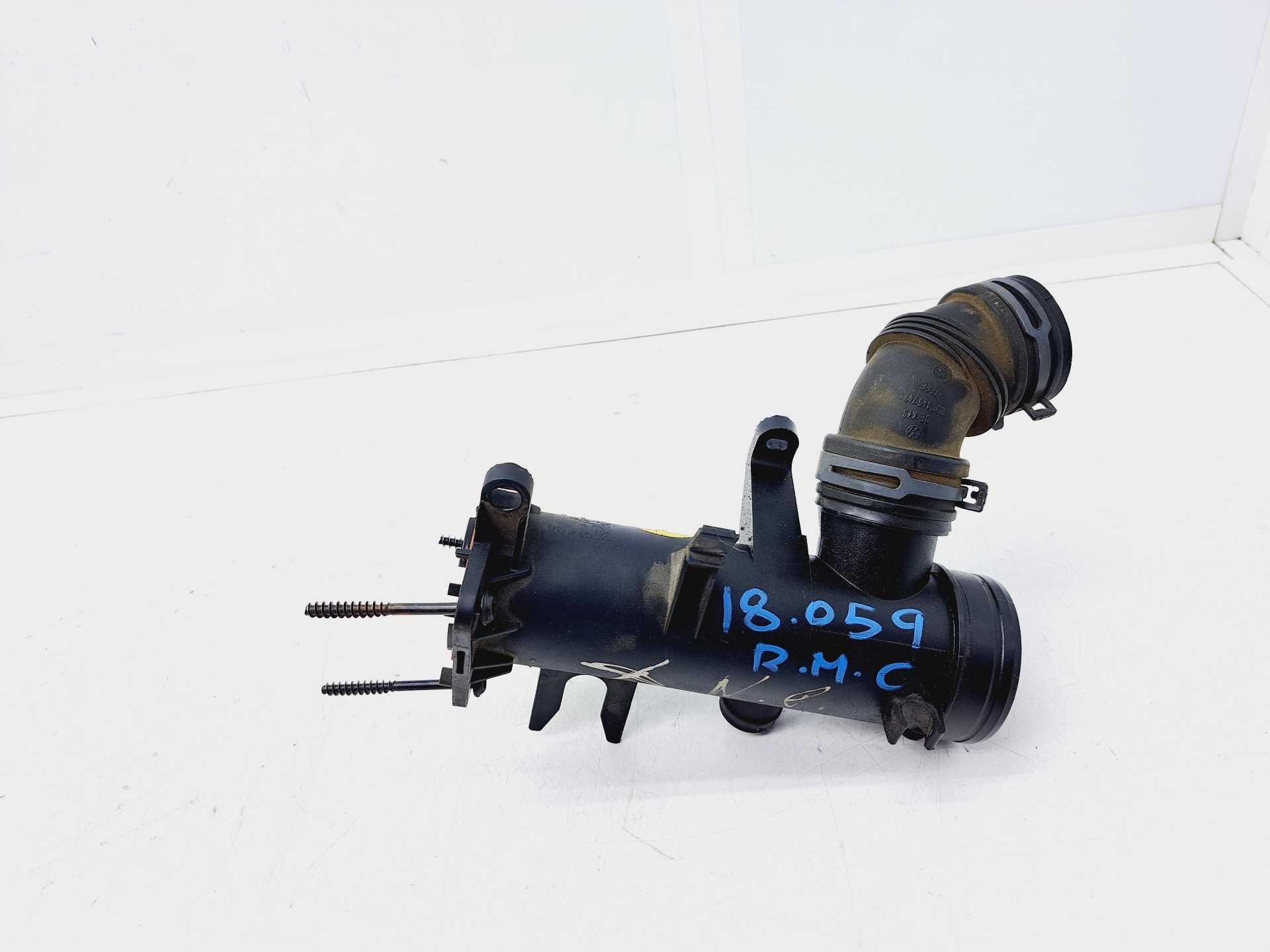 Recambio de tubo de admision para volkswagen golf v berlina (1k1) gt referencia OEM IAM 03C129617D 03C145747C 