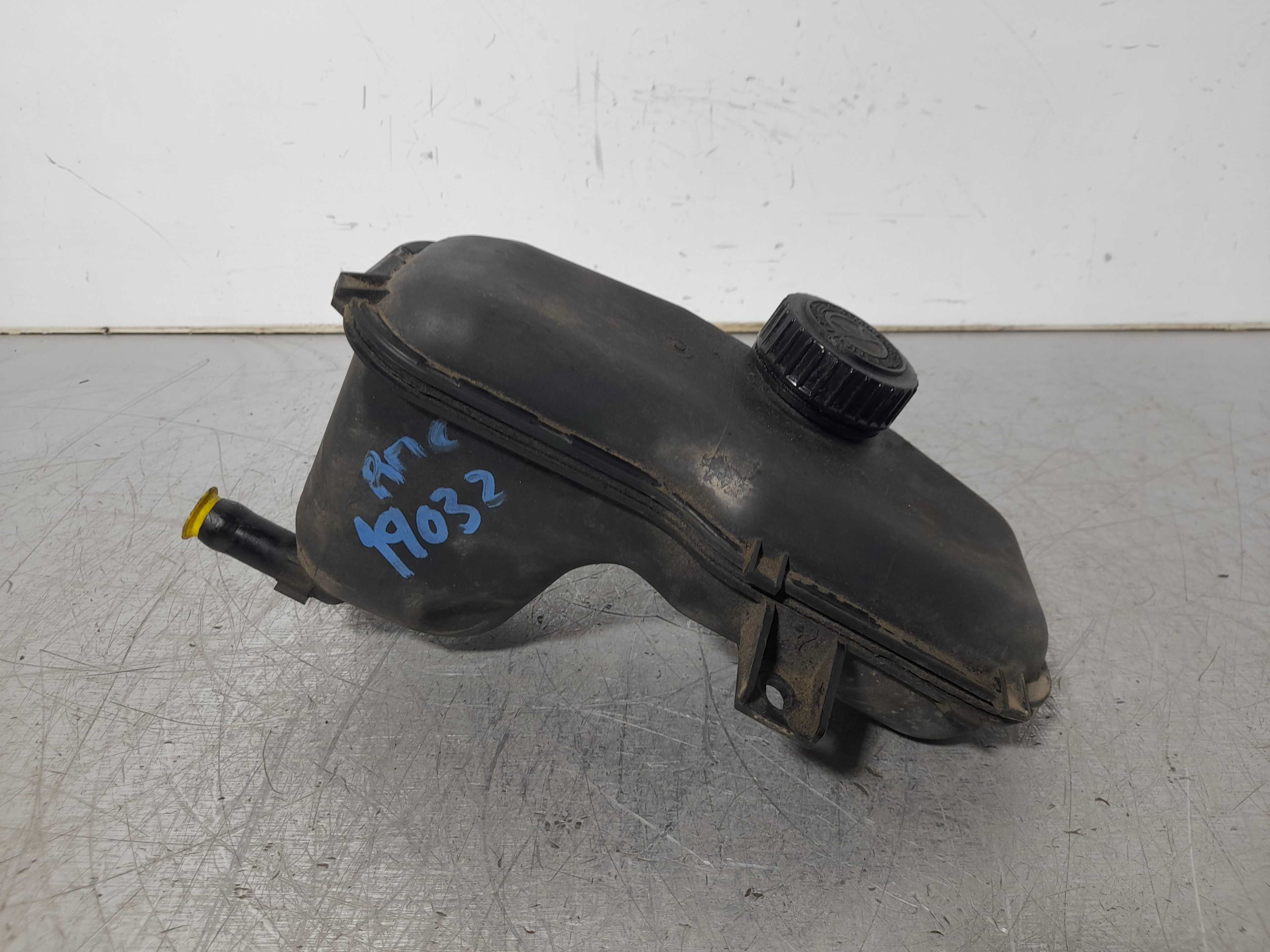 Recambio de deposito liquido direccion para citroën berlingo station wagon sx multispace referencia OEM IAM 9682883380  