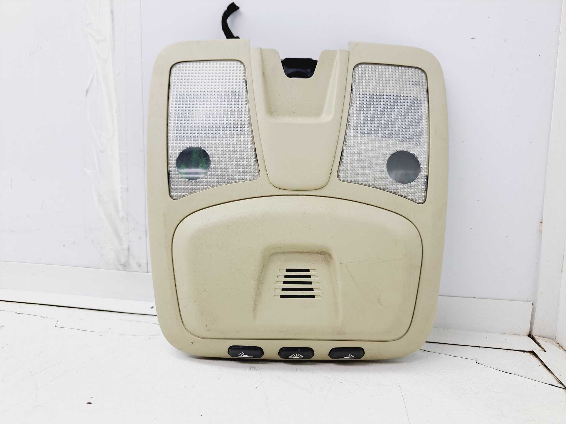 Recambio de luz interior para volvo xc90 2.4 diesel cat referencia OEM IAM 30669623  