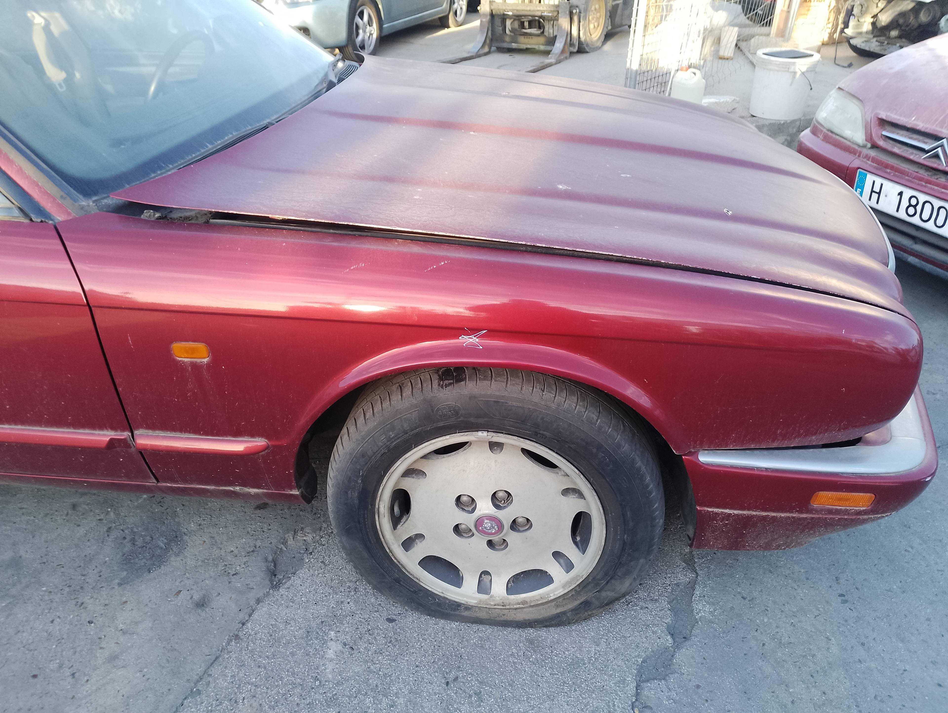 Recambio de aleta delantera derecha para jaguar xj6/12 3.2 xj sport referencia OEM IAM   