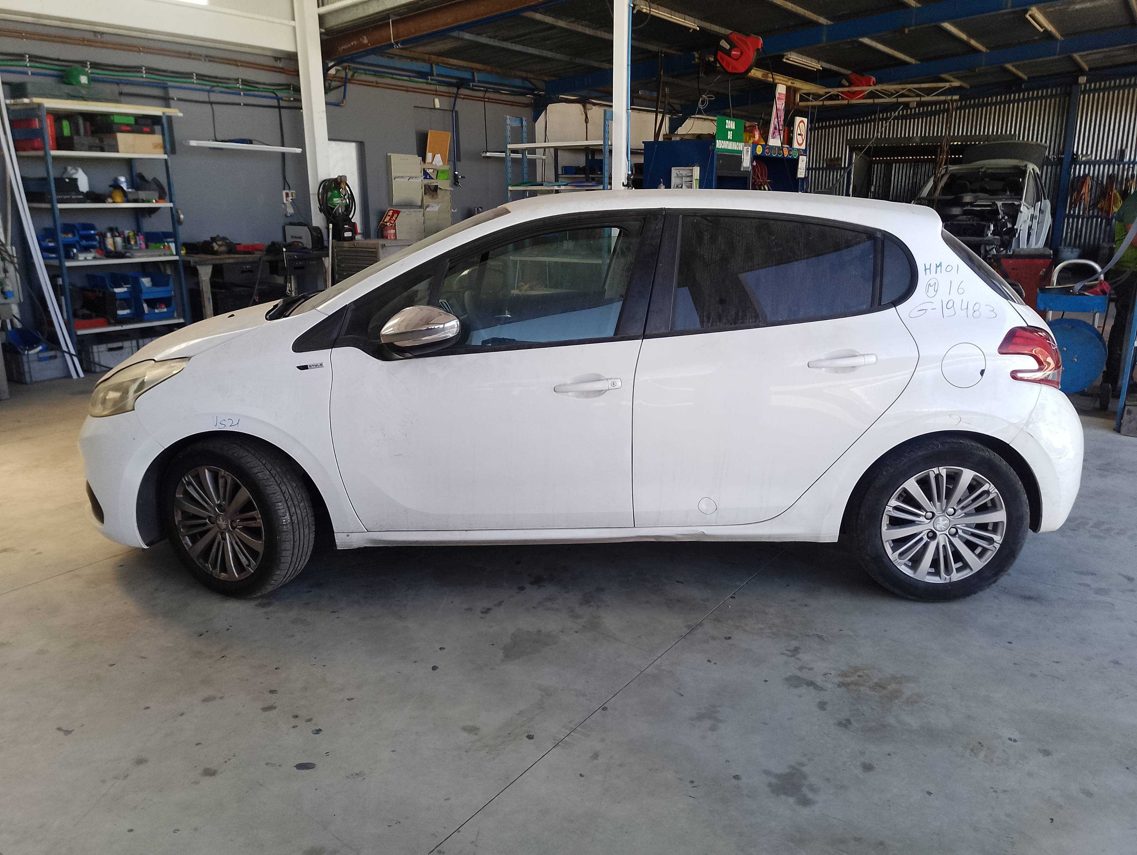 peugeot 208 del año 2016