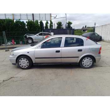 opel astra g berlina del año 2002