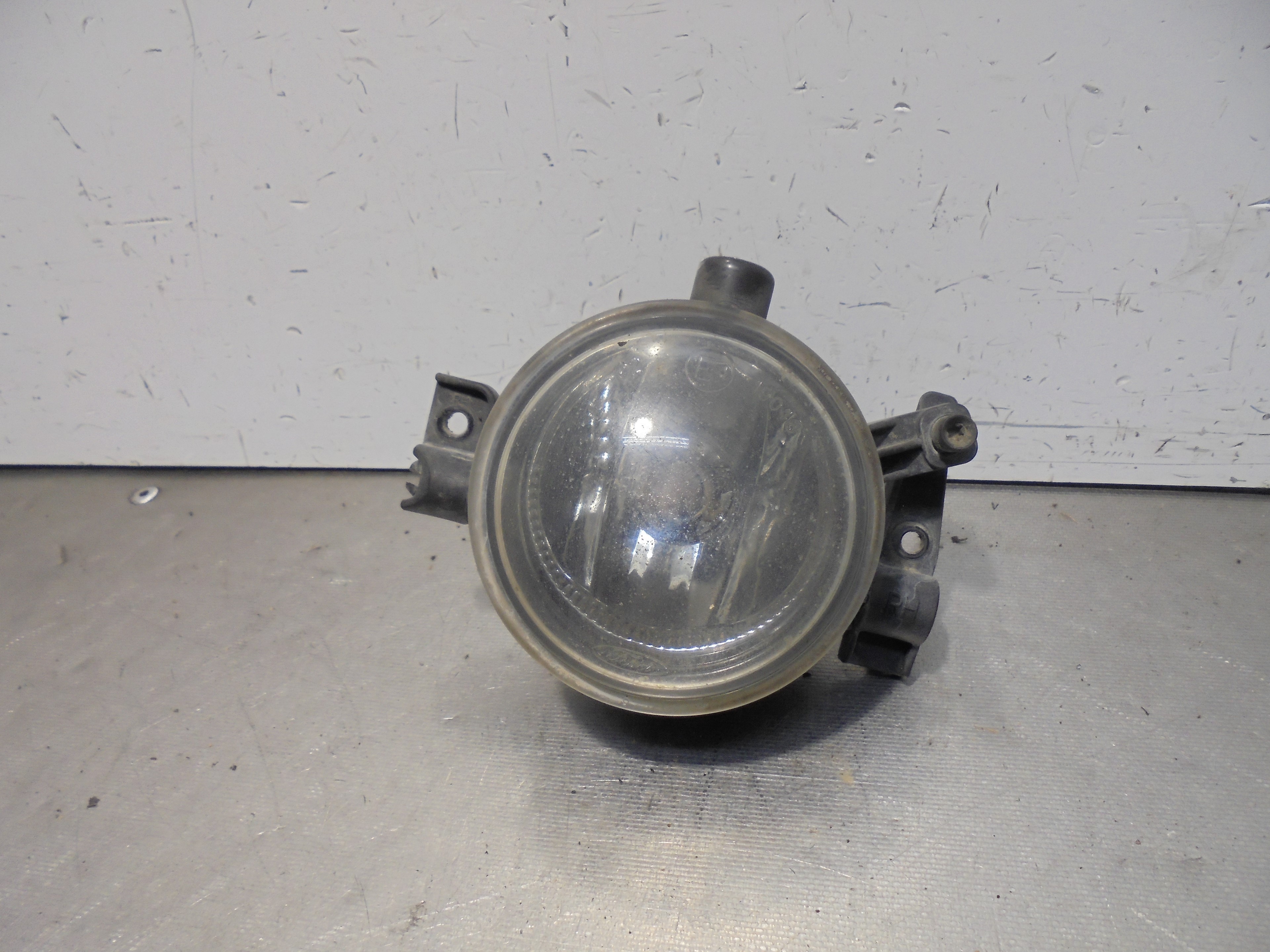 Recambio de faro antiniebla derecho para ford focus berlina (cap) 1.6 tdci cat referencia OEM IAM 3M5115K201AA  