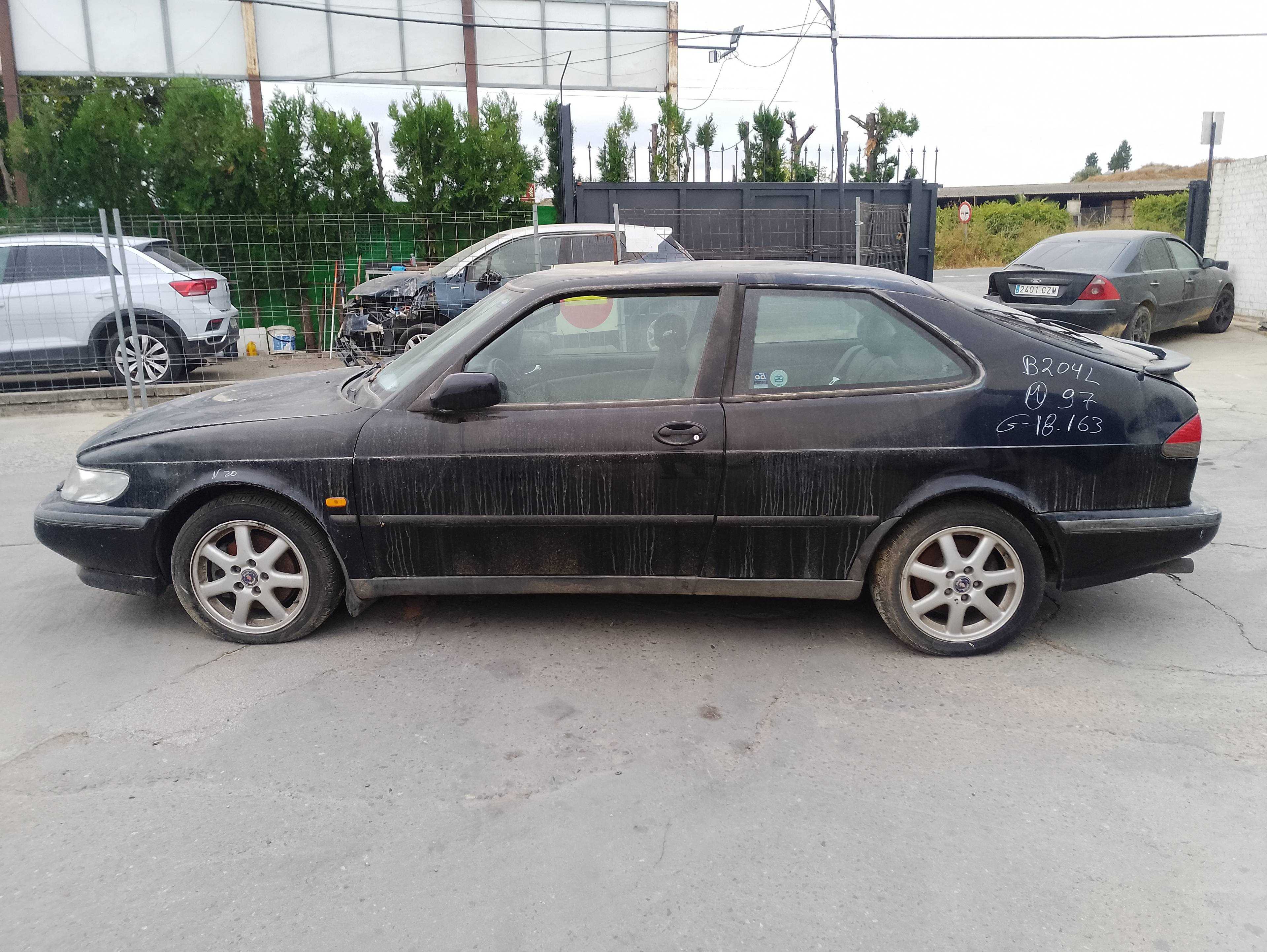 saab 900 berlina del año 1997