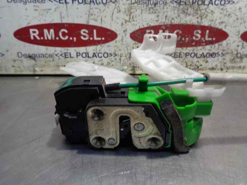 Recambio de cerradura puerta trasera izquierda para hyundai i40 comfort referencia OEM IAM 814103Z000  