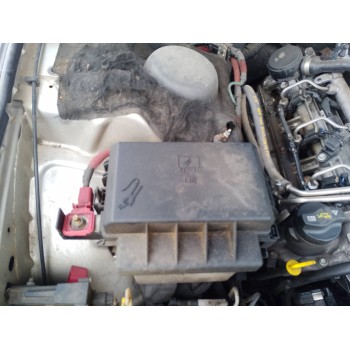 Recambio de caja reles / fusibles para chrysler 300 c 3.0 crd referencia OEM IAM   