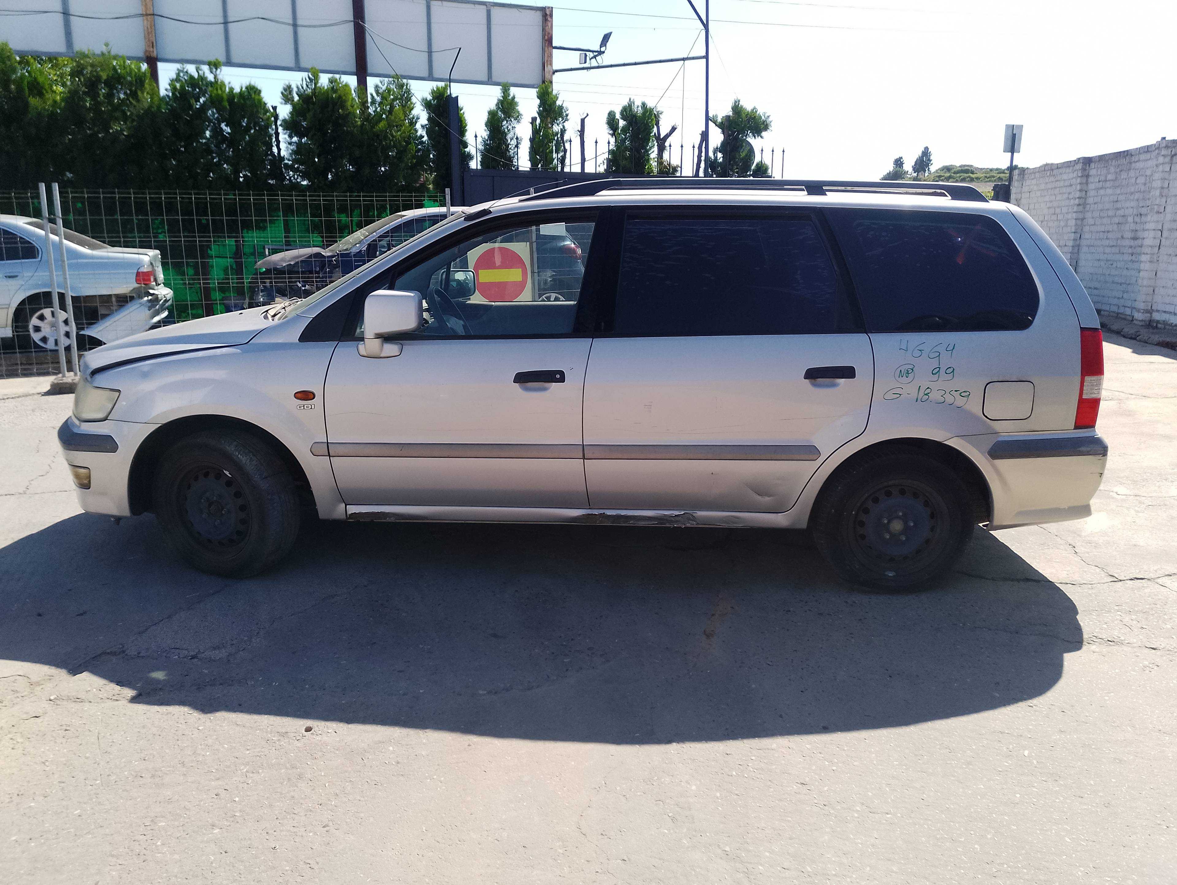 mitsubishi space wagon (n80/n90) del año 1999