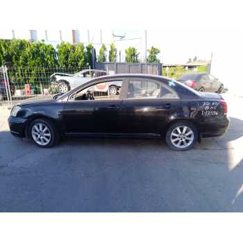 toyota avensis berlina (t25) del año 2005