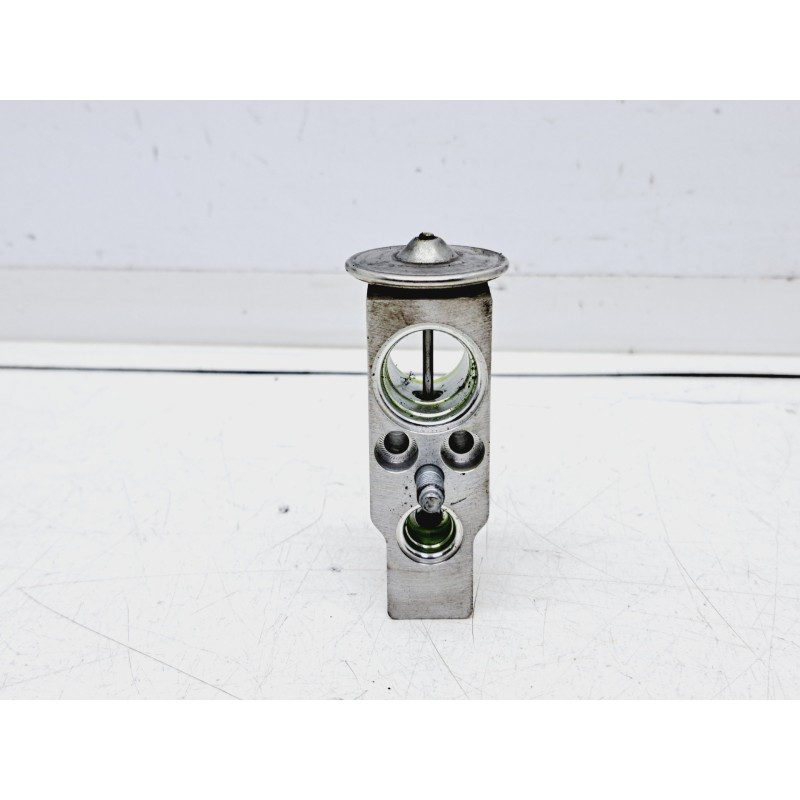 Recambio de valvula expansion para volvo xc70 2.4 diesel cat referencia OEM IAM S0550B04 30780559 