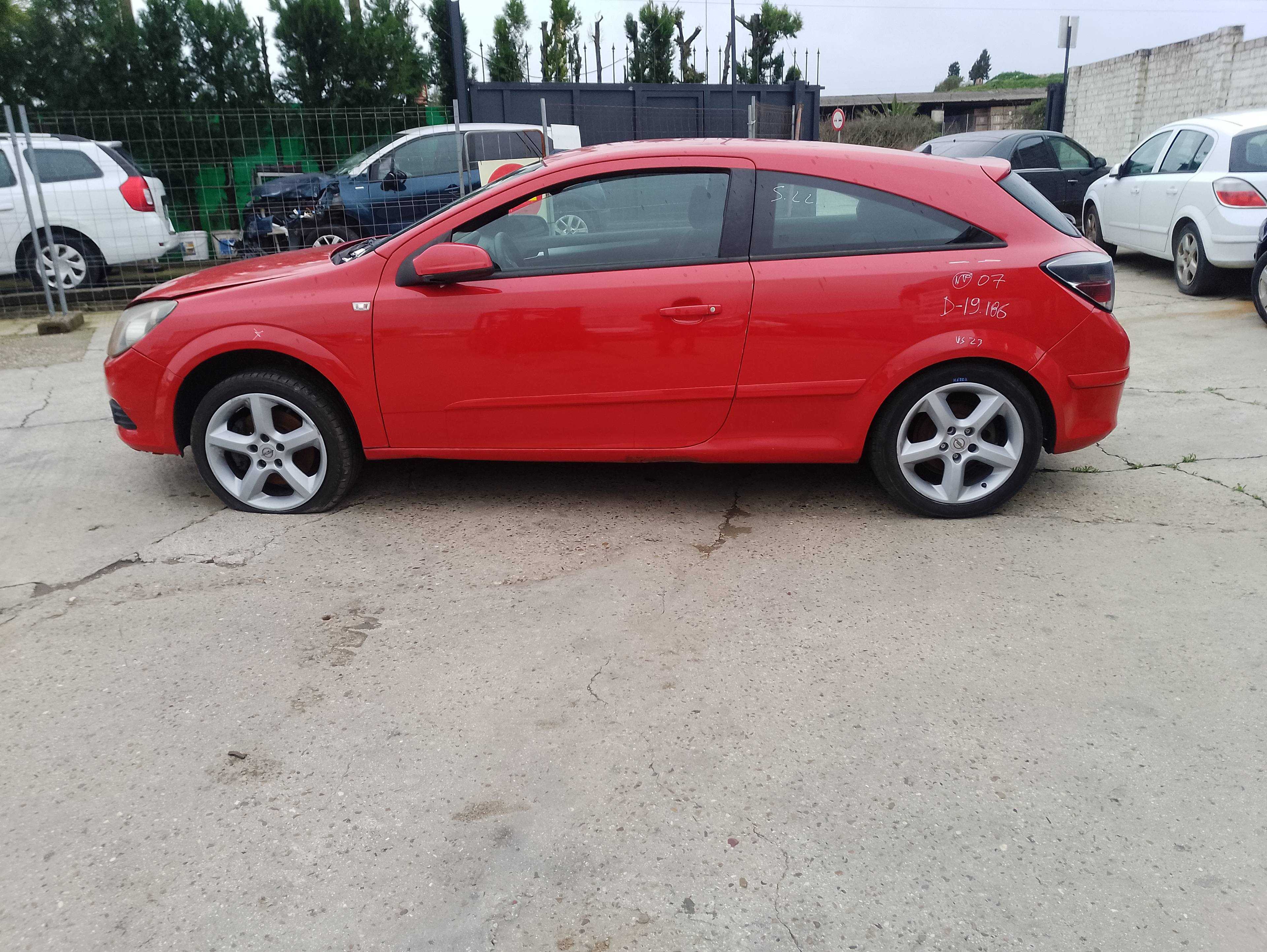 opel astra gtc del año 2007