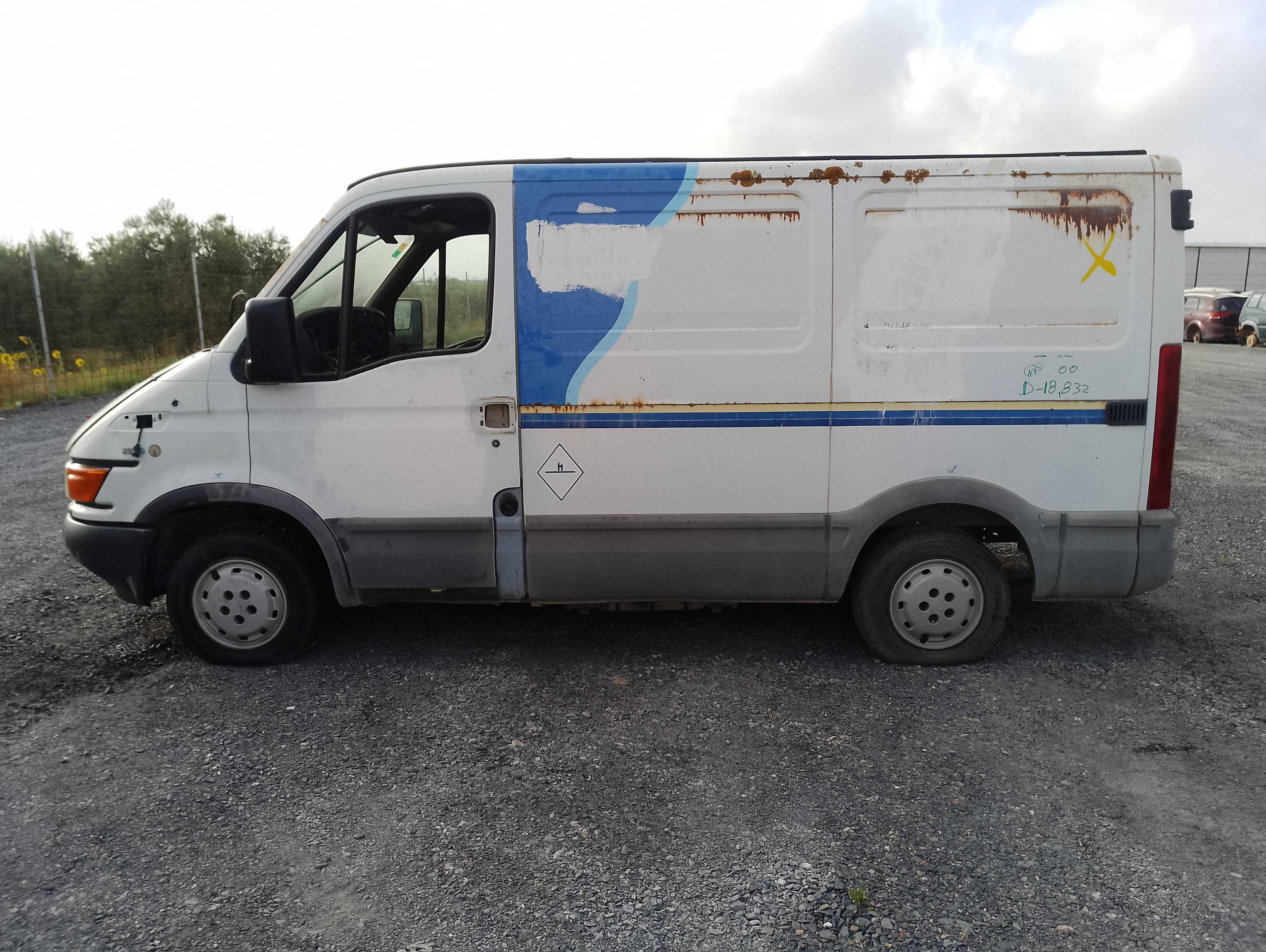 iveco 29l9 del año 2000