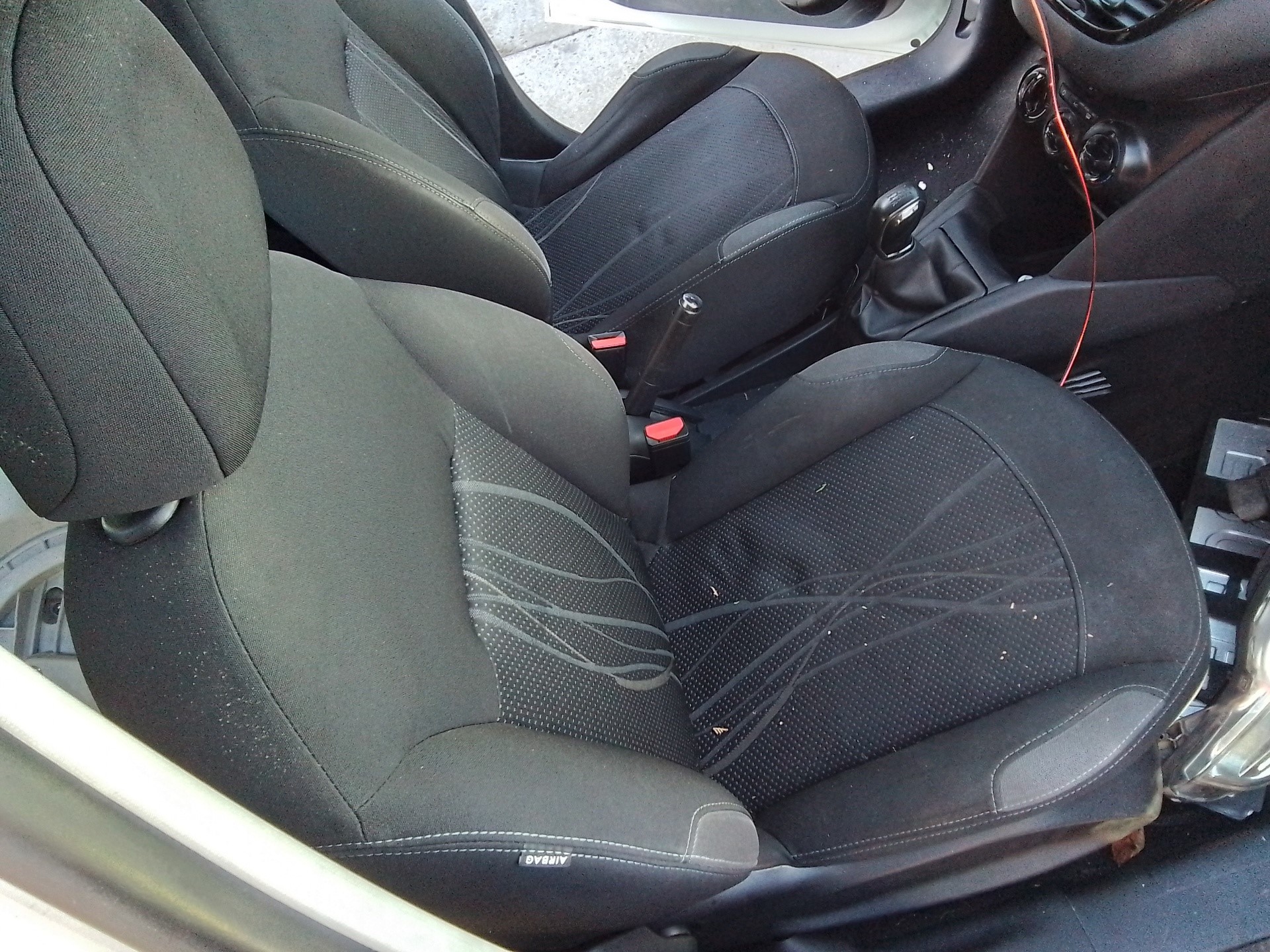 Recambio de asiento delantero derecho para peugeot 208 1.4 hdi fap referencia OEM IAM   