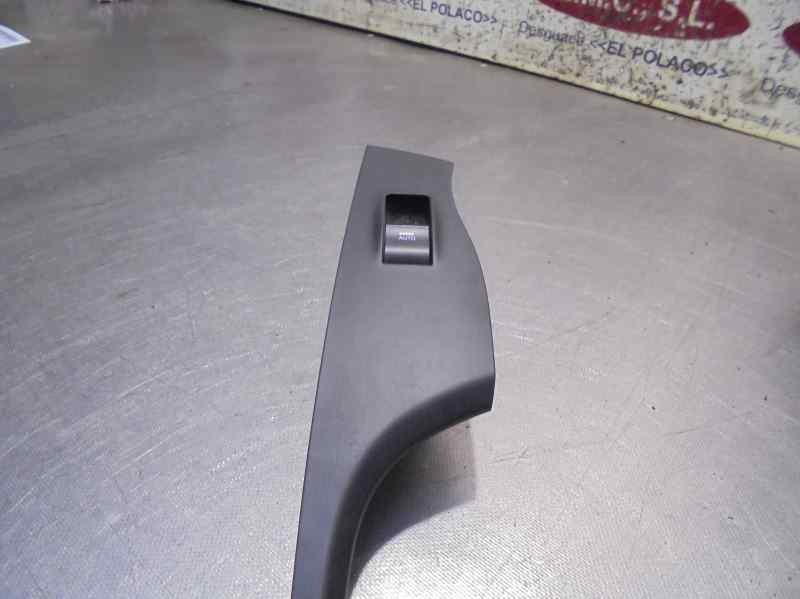 Recambio de mando elevalunas trasero izquierdo para hyundai i40 comfort referencia OEM IAM 935803Z000  