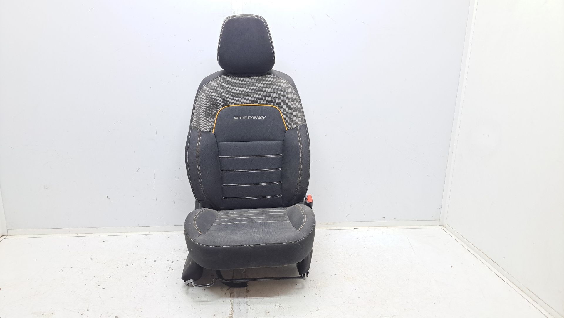 Recambio de asiento delantero derecho para dacia sandero iii essential referencia OEM IAM   