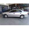toyota avensis berlina (t 22) del año 2000