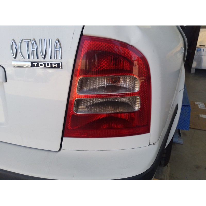 Recambio de piloto trasero derecho para skoda octavia ii (1z3) 1.9 tdi referencia OEM IAM 1U6945112A  