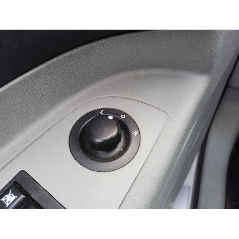 Recambio de mando retrovisor para chrysler 300 c 3.0 crd referencia OEM IAM   