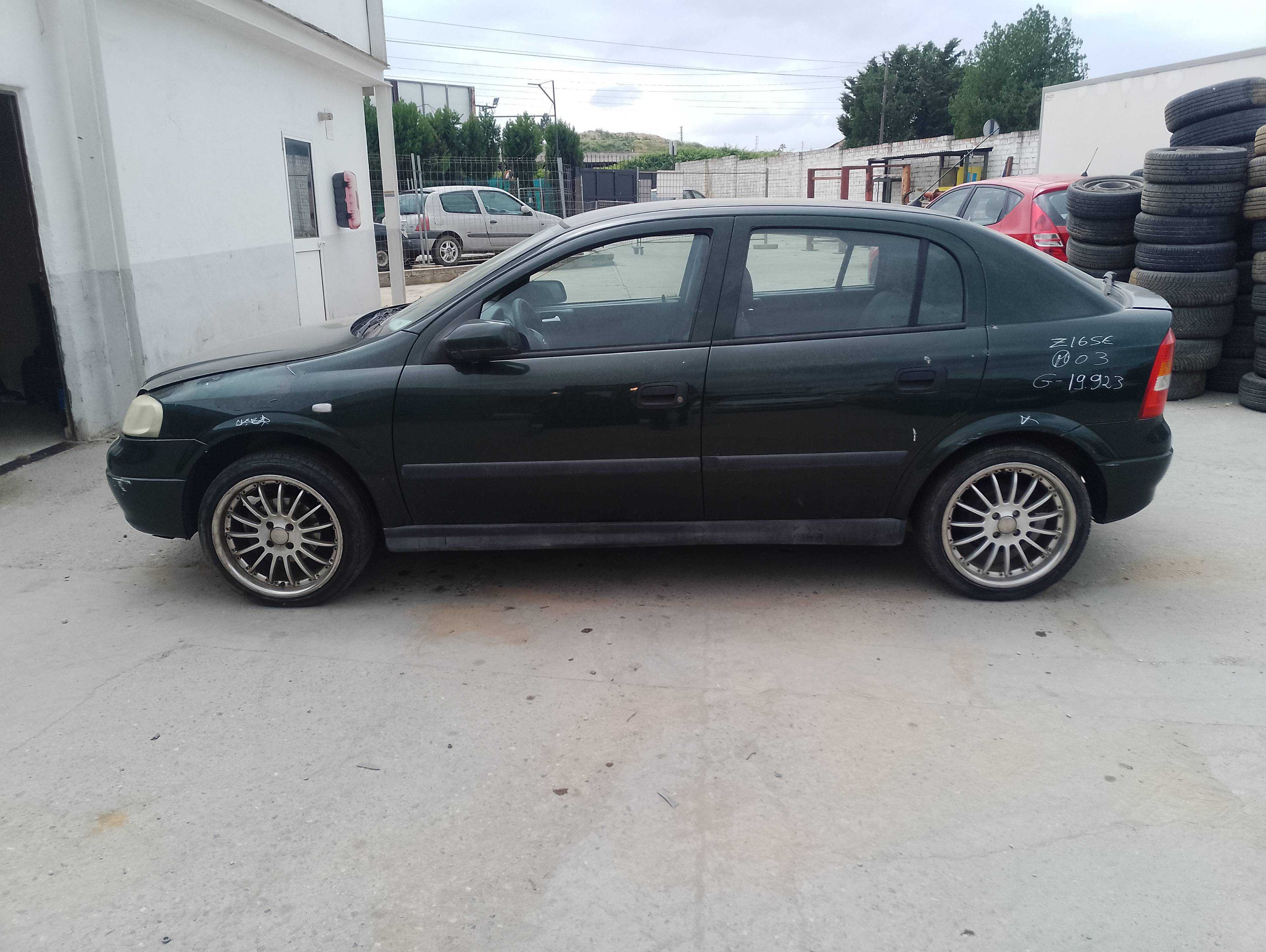 opel astra g berlina del año 2003