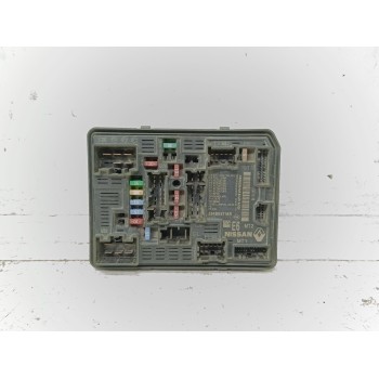 CAJA RELES / FUSIBLES 284B65716R 