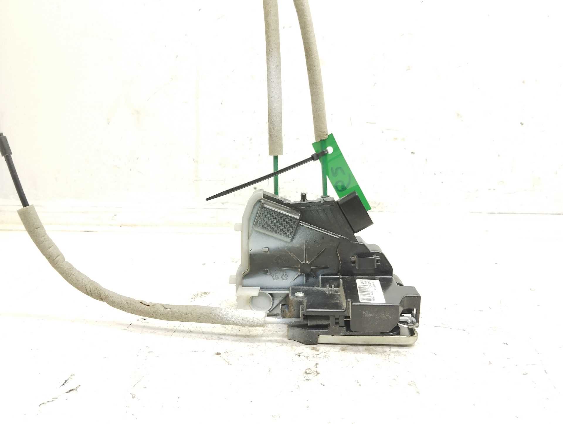Recambio de cerradura puerta delantera derecha para ssangyong tivoli crystal 4x2 referencia OEM IAM 7122035000 X100FRT 
