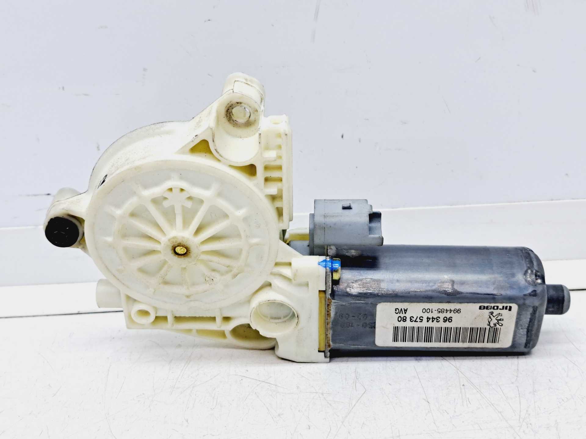 Recambio de motor elevalunas delantero izquierdo para peugeot 307 (s1) xr referencia OEM IAM 9634457380 994485100 BROSE