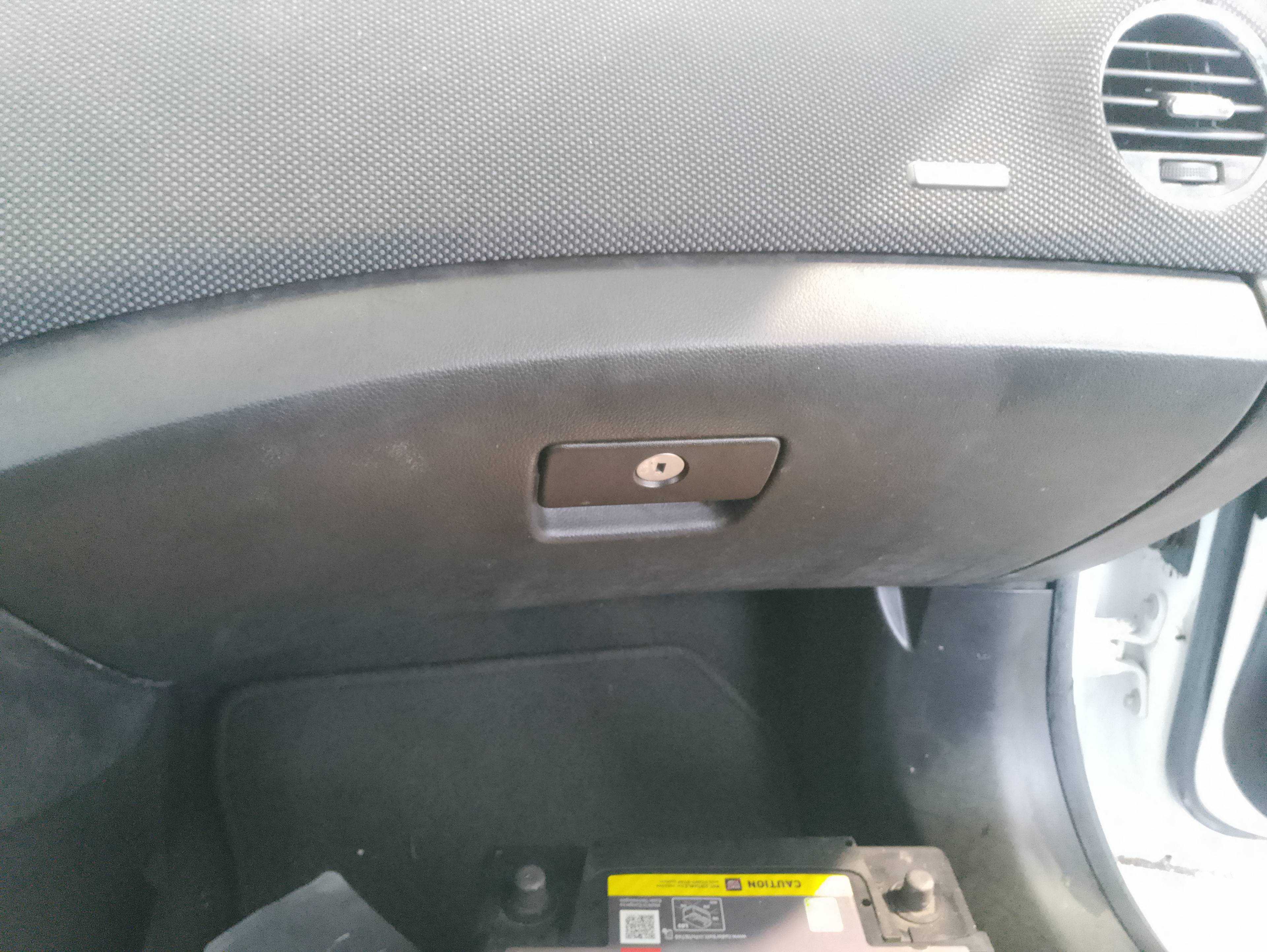 Recambio de guantera para chevrolet cruze lt+ referencia OEM IAM   