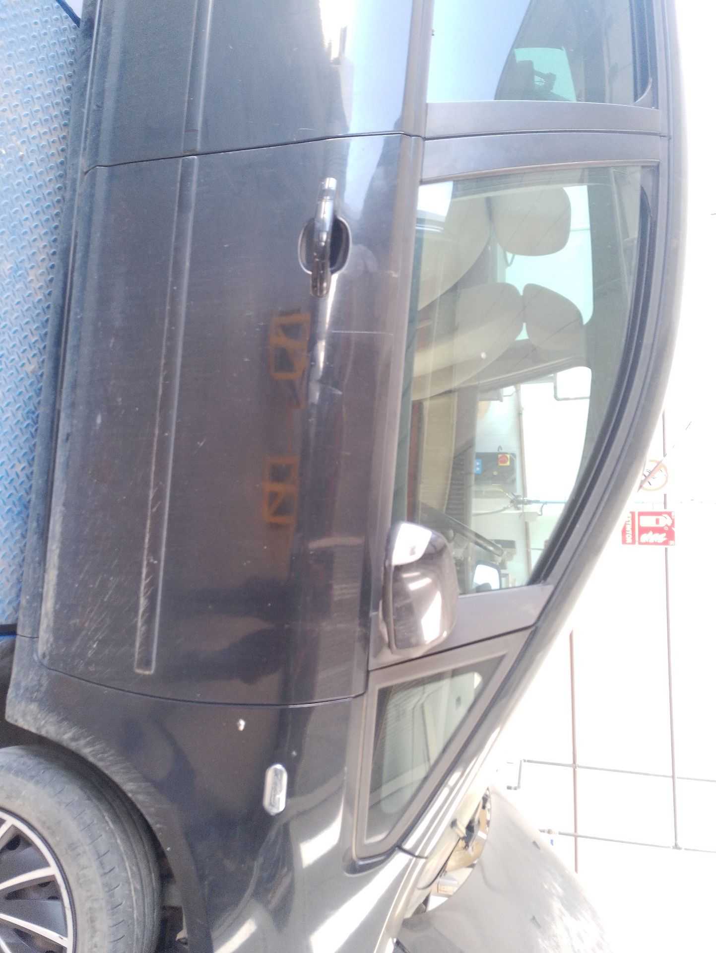 Recambio de puerta delantera derecha para ford focus c-max (dm2) 2.0 tdci referencia OEM IAM 1678023  