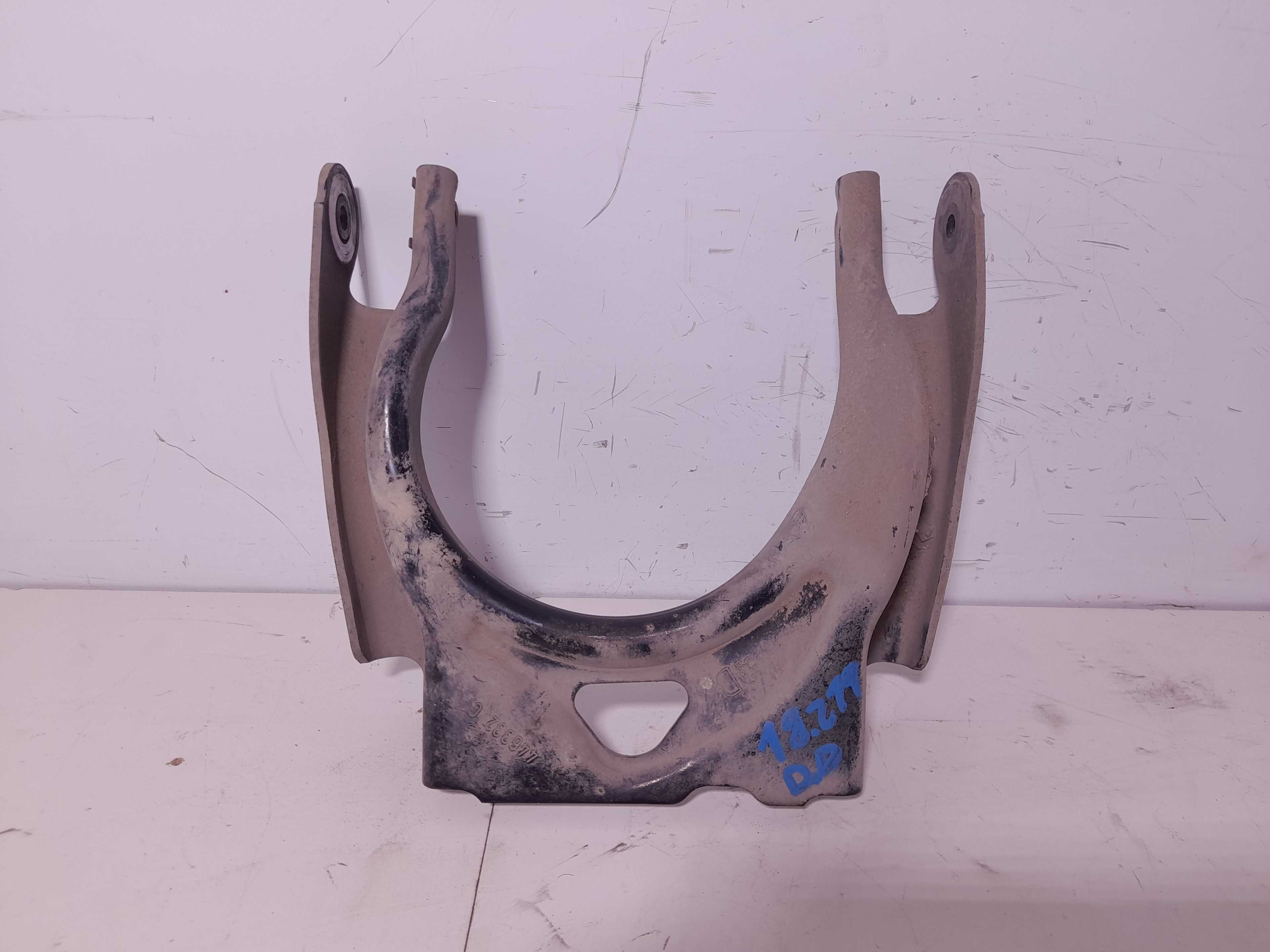 Recambio de brazo suspension superior delantero derecho para peugeot 407 st confort referencia OEM IAM   