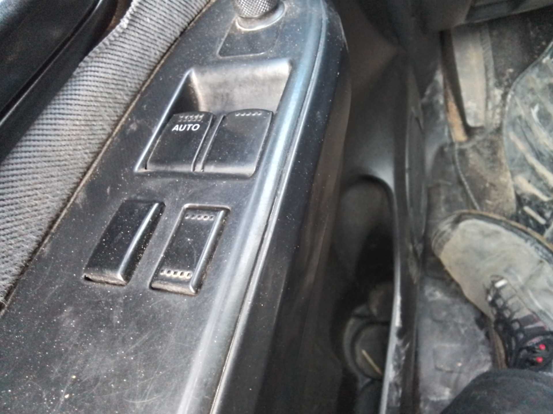 Recambio de mando elevalunas delantero izquierdo para suzuki grand vitara jb (jt) 1.9 ddis turbodiesel referencia OEM IAM   