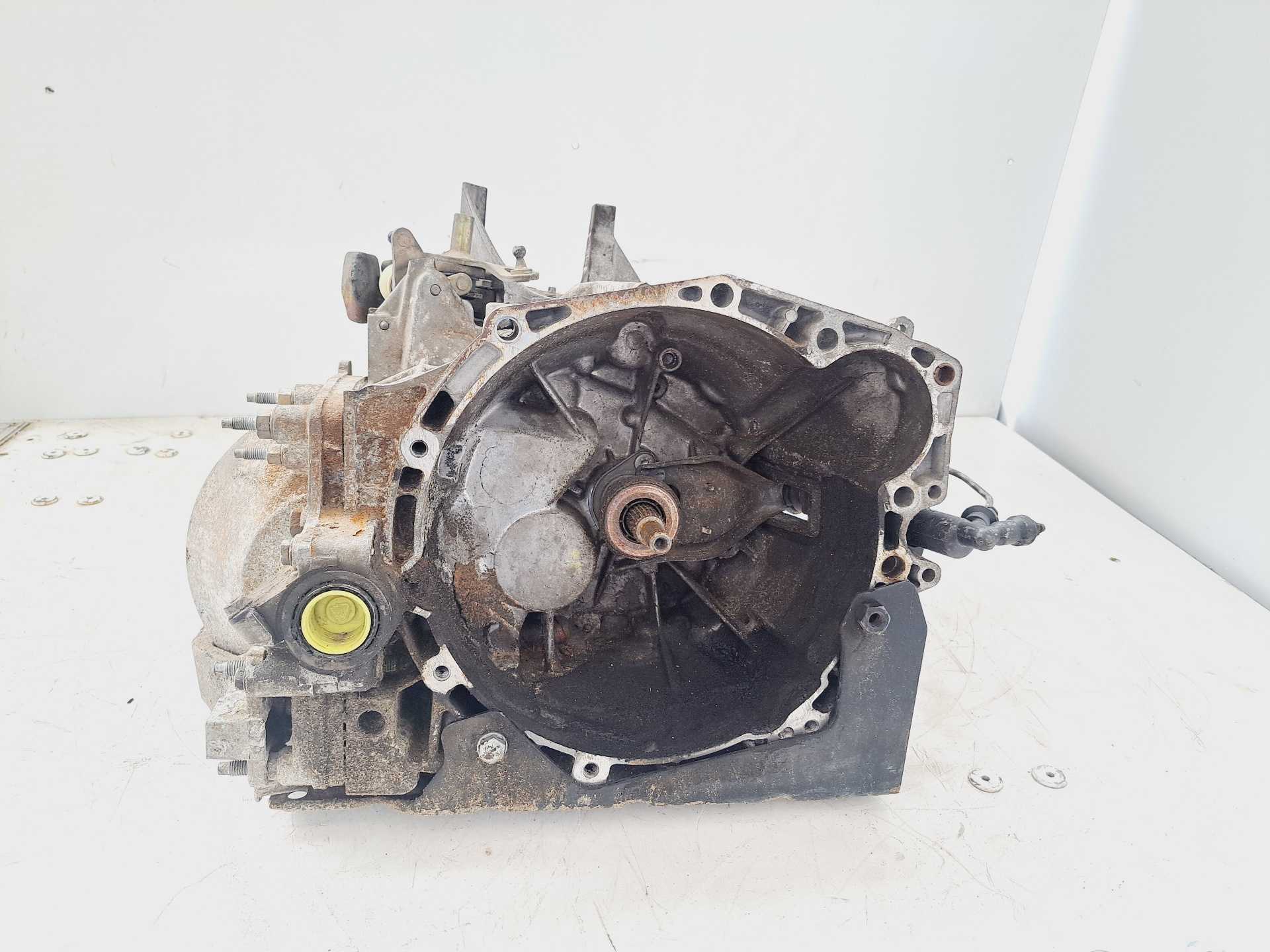 Recambio de caja cambios para peugeot 407 st confort referencia OEM IAM 20MB02  
