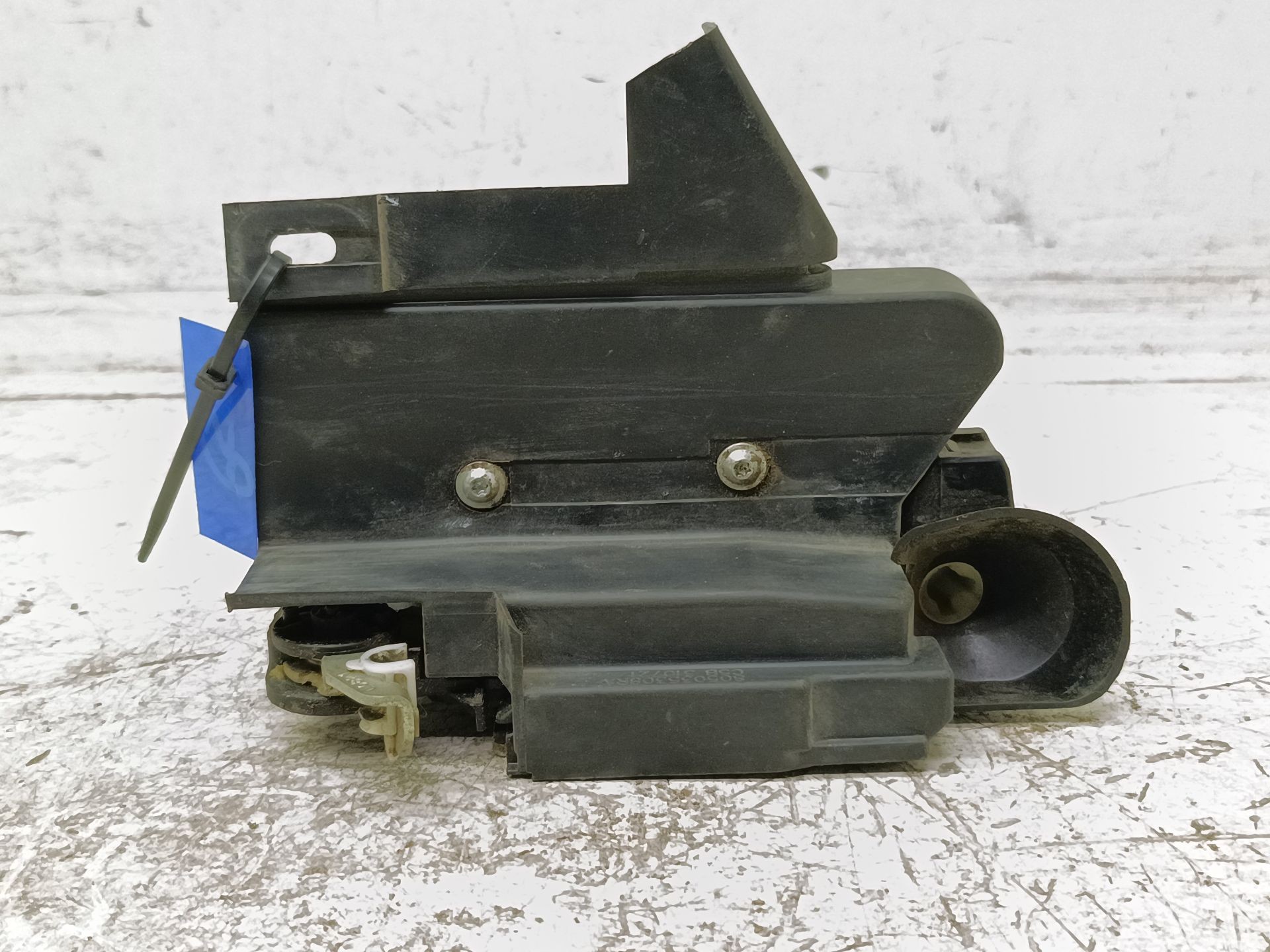Recambio de cerradura puerta delantera izquierda para dacia sandero iii essential referencia OEM IAM 805035308RA  