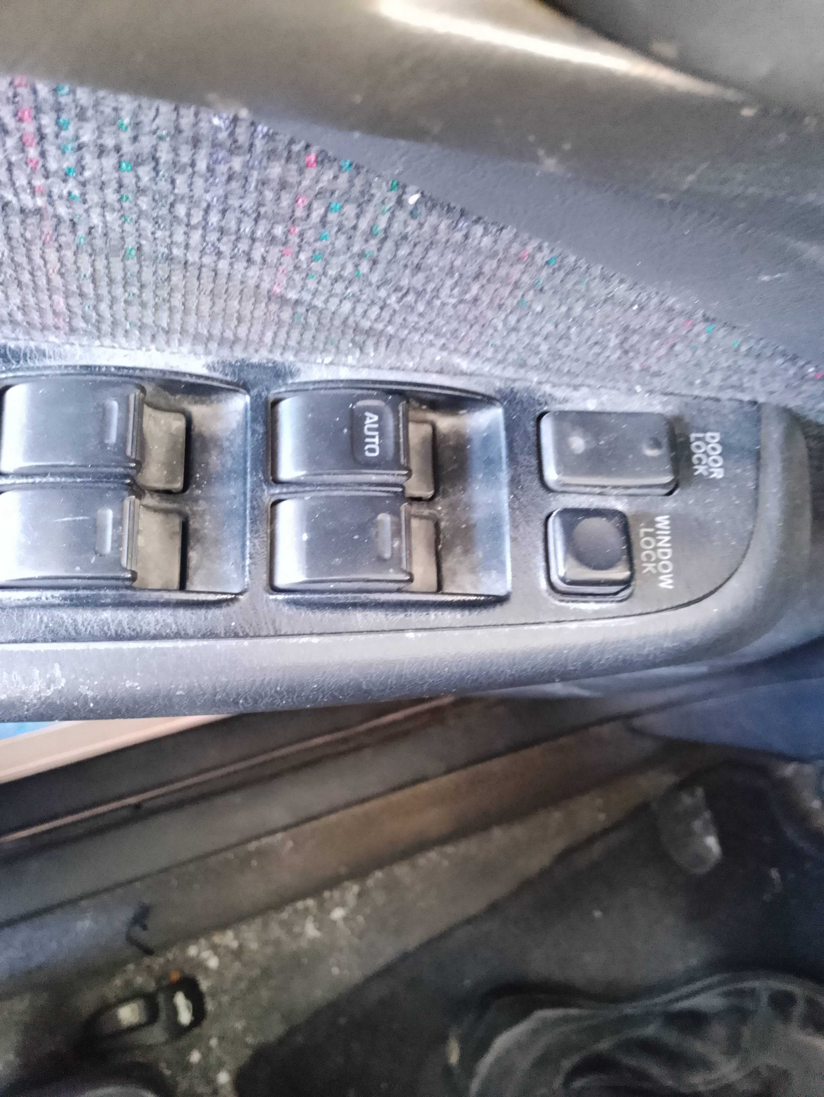 Recambio de mando elevalunas delantero izquierdo para toyota carina (t19) 2.0 d xl (4-ptas.) referencia OEM IAM   