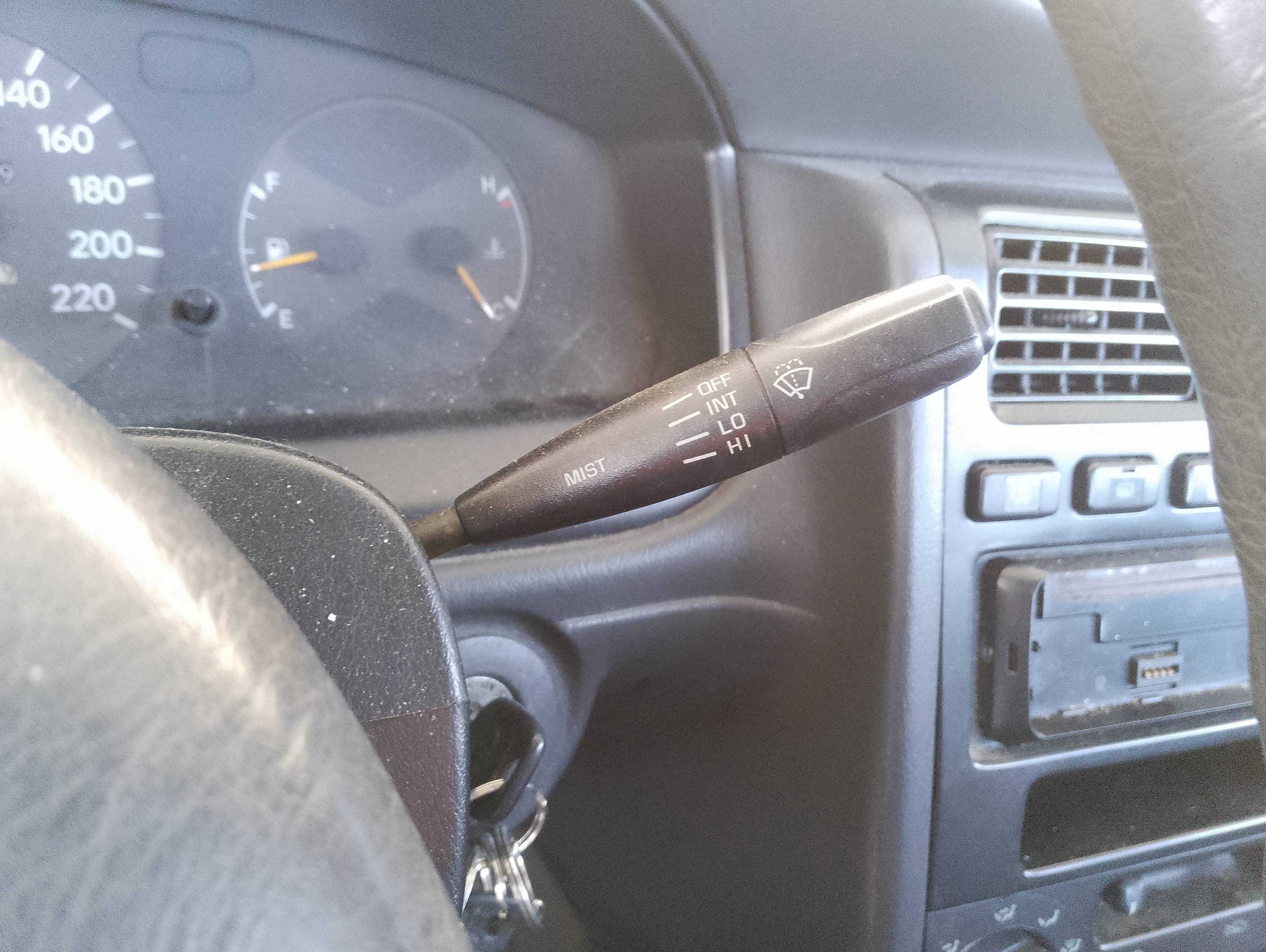Recambio de mando limpia para toyota carina (t19) 2.0 d xl (4-ptas.) referencia OEM IAM   