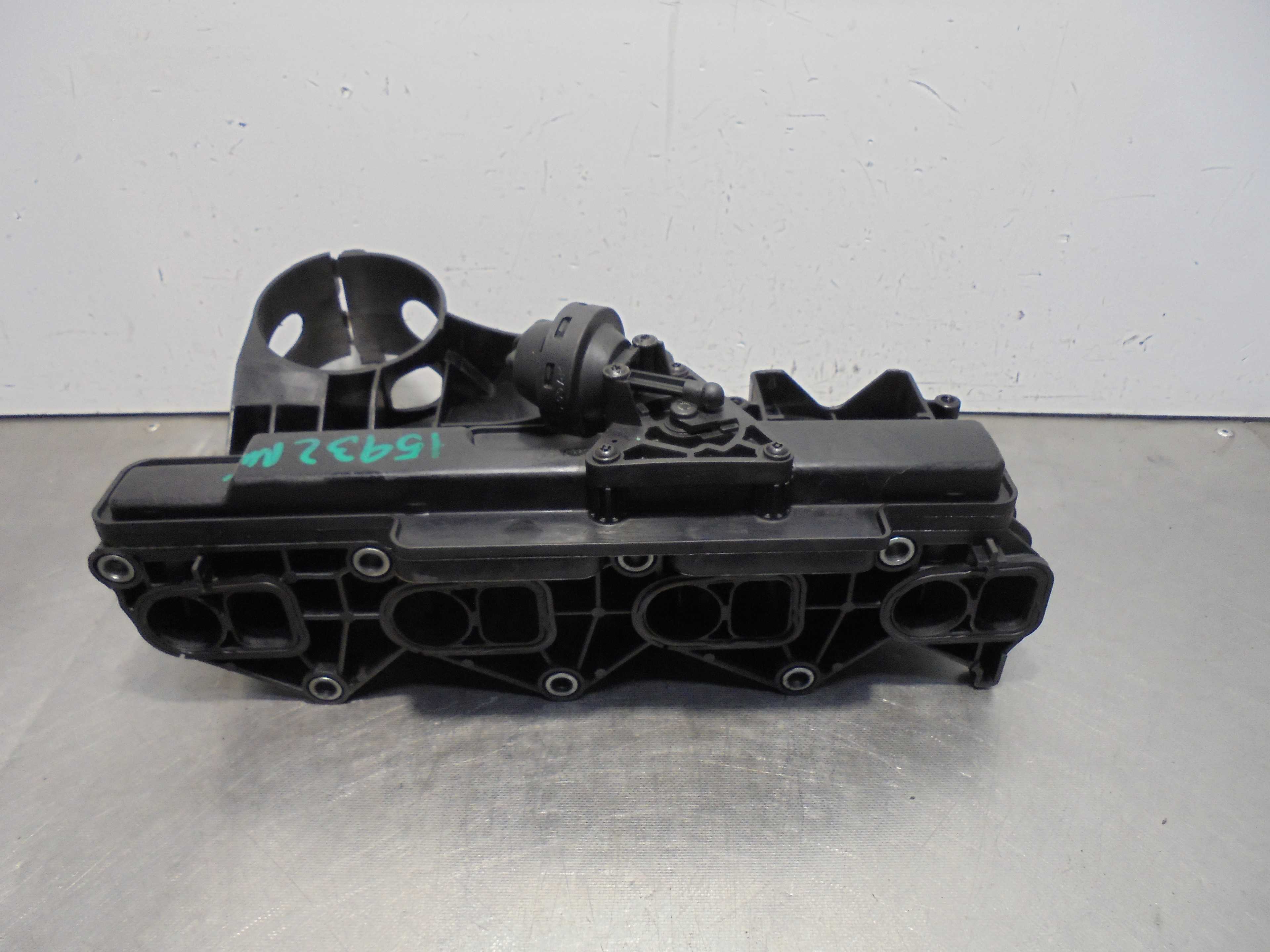Recambio de colector admision para mercedes-benz clase c (w204) berlina 2.1 cdi cat referencia OEM IAM   