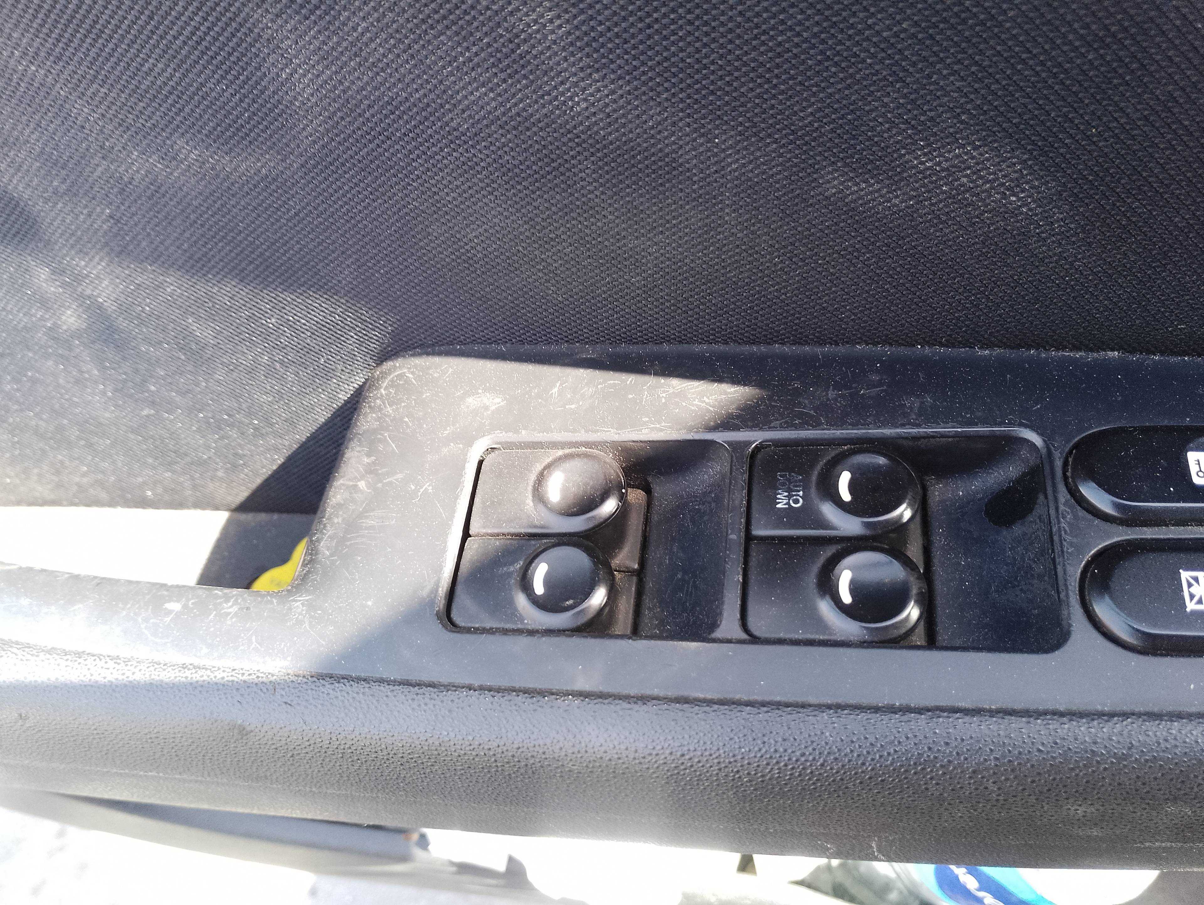 Recambio de mando elevalunas delantero izquierdo para hyundai i30 classic referencia OEM IAM   