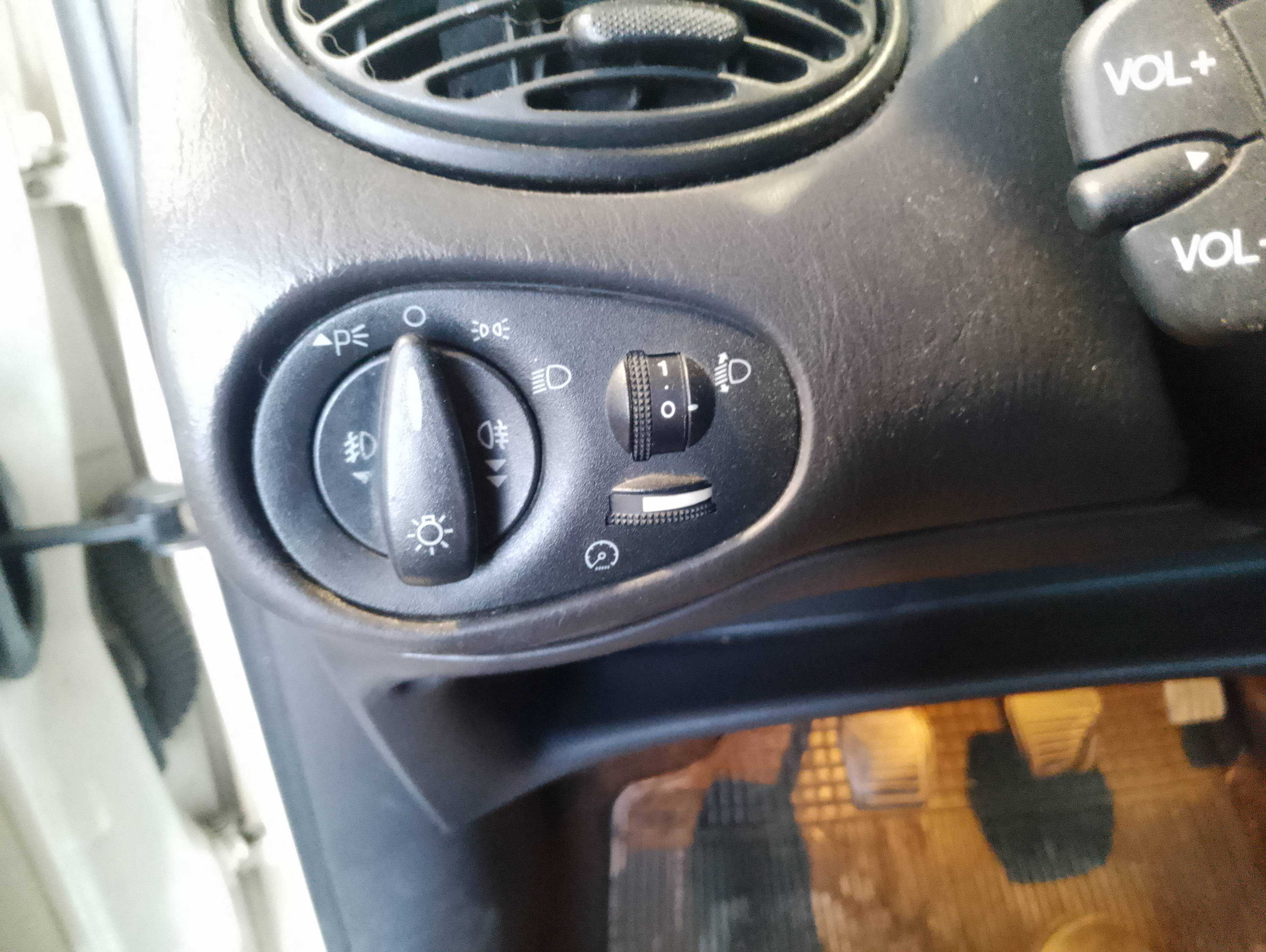 Recambio de mando luces para ford focus berlina (cak) ambiente referencia OEM IAM   