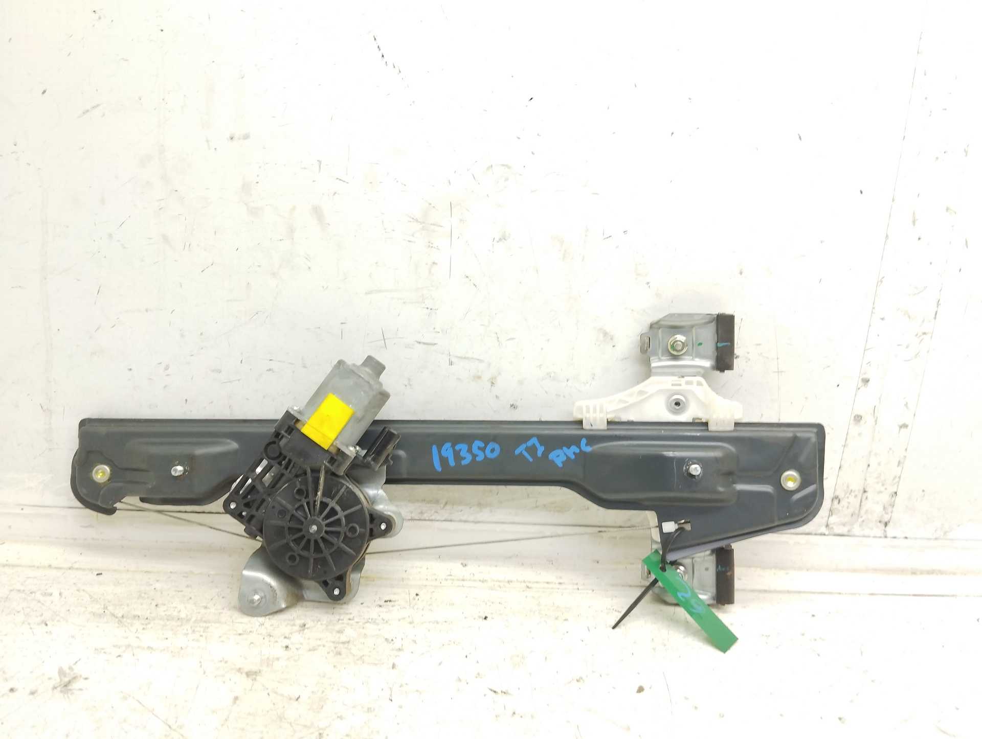 Recambio de elevalunas trasero izquierdo para ssangyong tivoli crystal 4x2 referencia OEM IAM 98830X1010  
