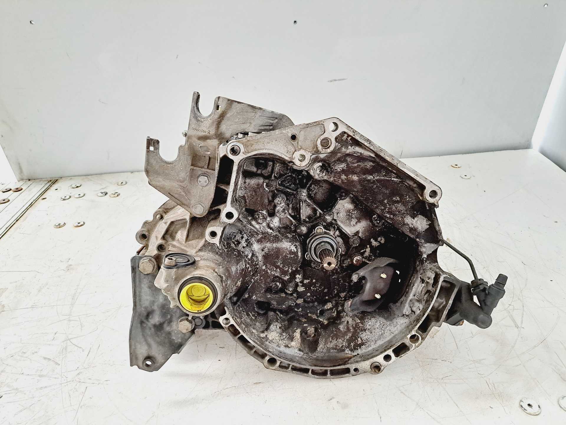 Recambio de caja cambios para citroën c3 1.1 collection referencia OEM IAM 20C008 1059887 