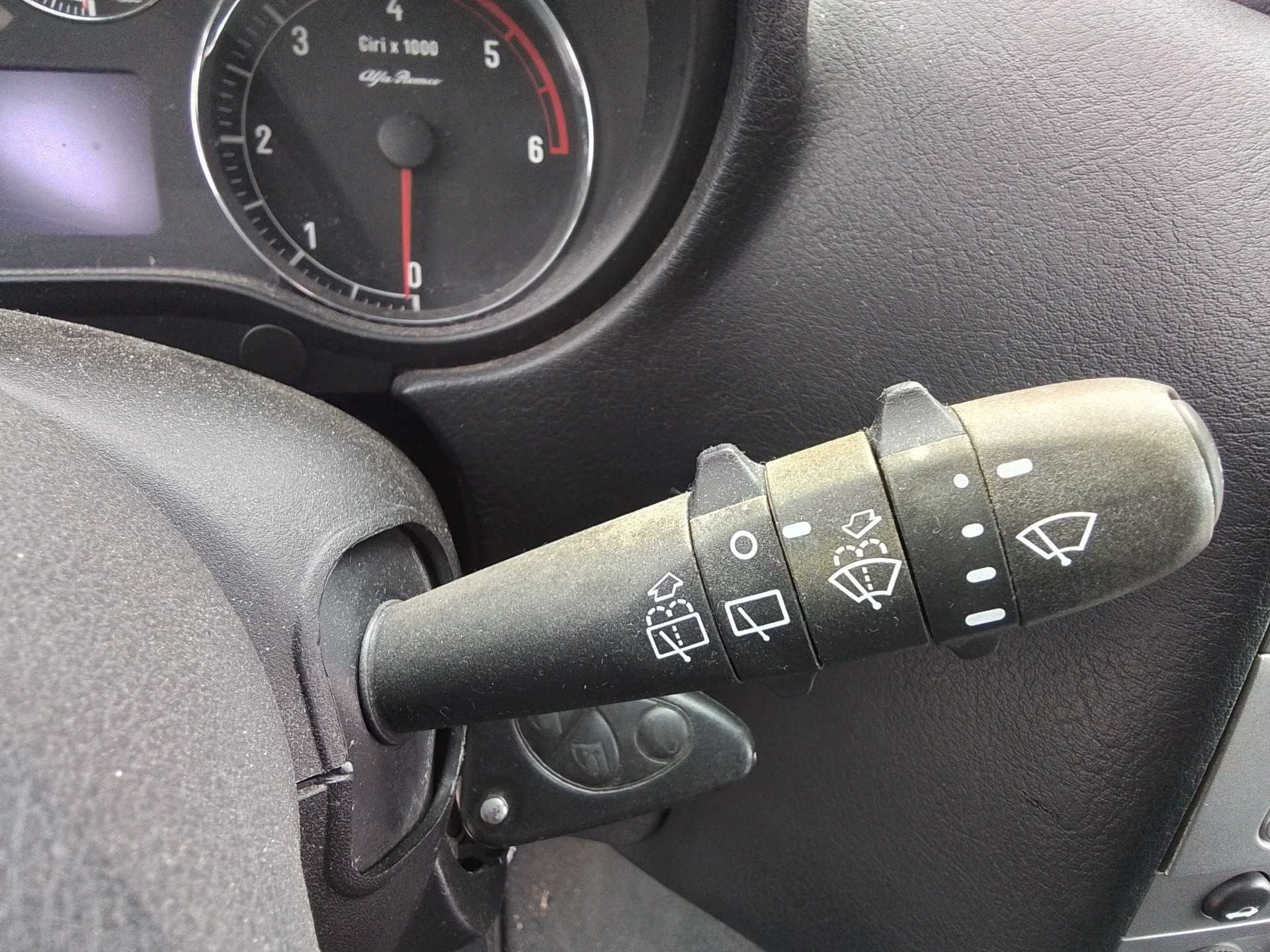 Recambio de mando limpia para alfa romeo 147 (190) 1.9 jtd cat referencia OEM IAM   
