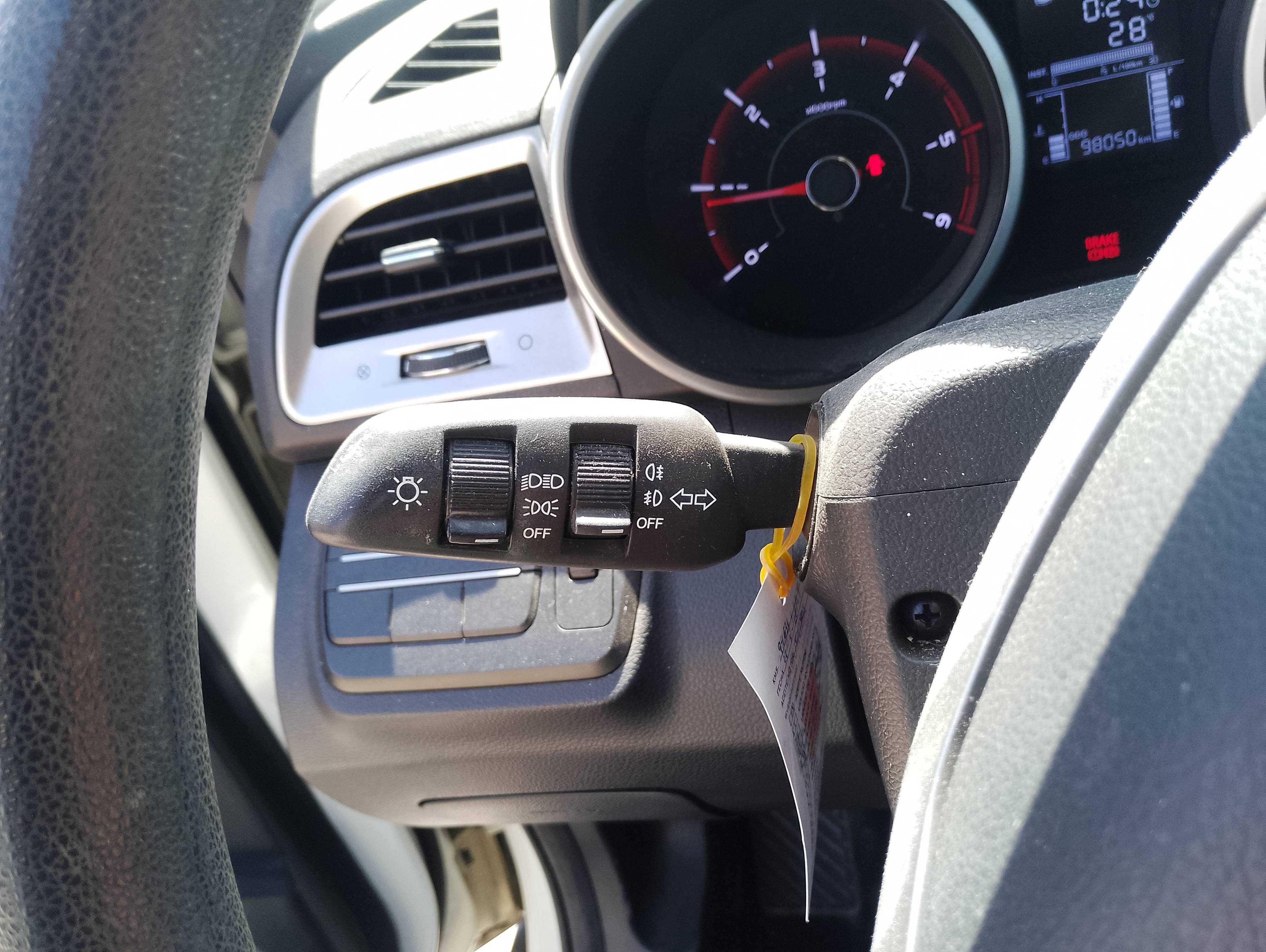 Recambio de mando intermitentes para ssangyong tivoli crystal 4x2 referencia OEM IAM   