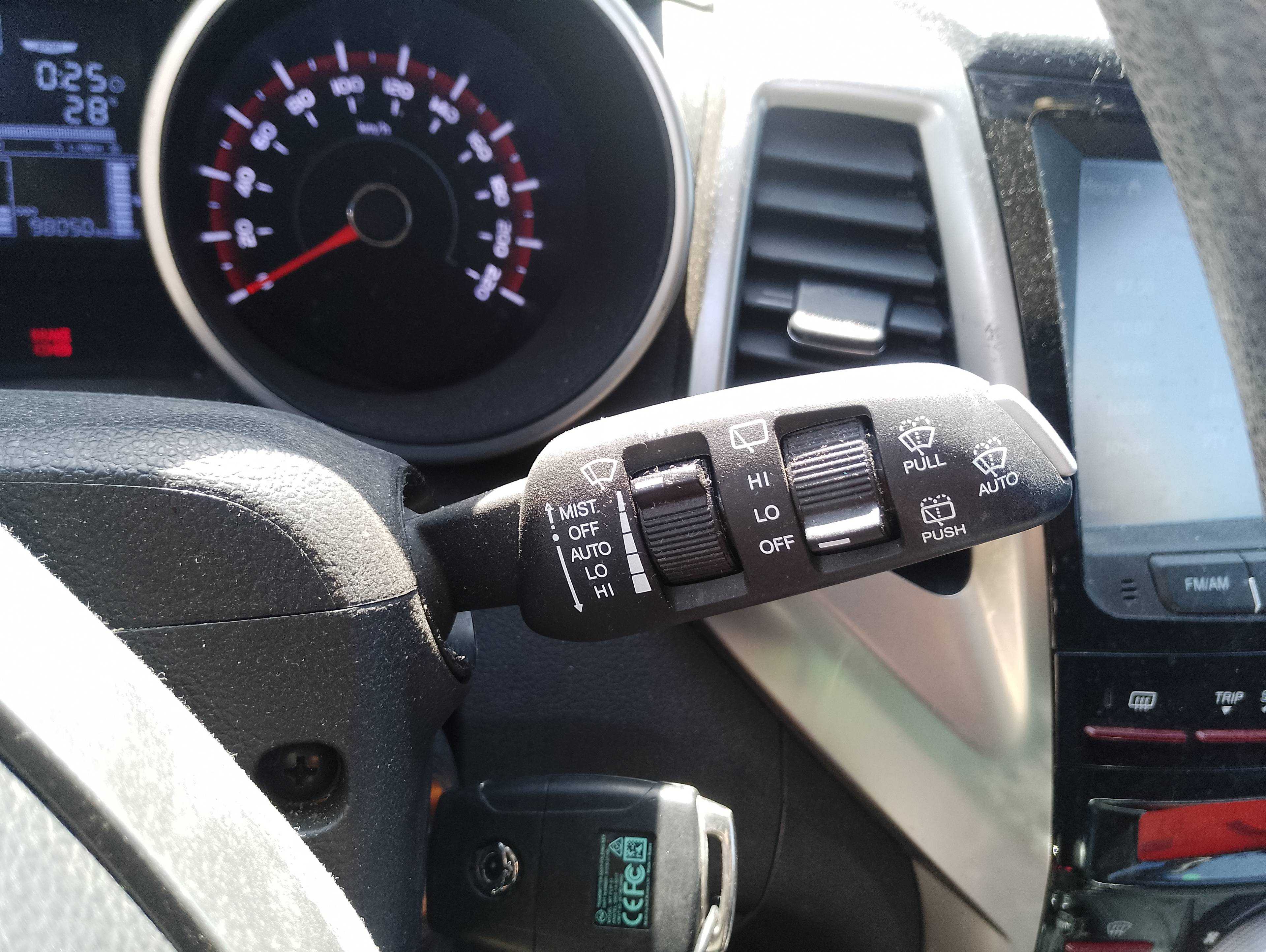 Recambio de mando limpia para ssangyong tivoli crystal 4x2 referencia OEM IAM   
