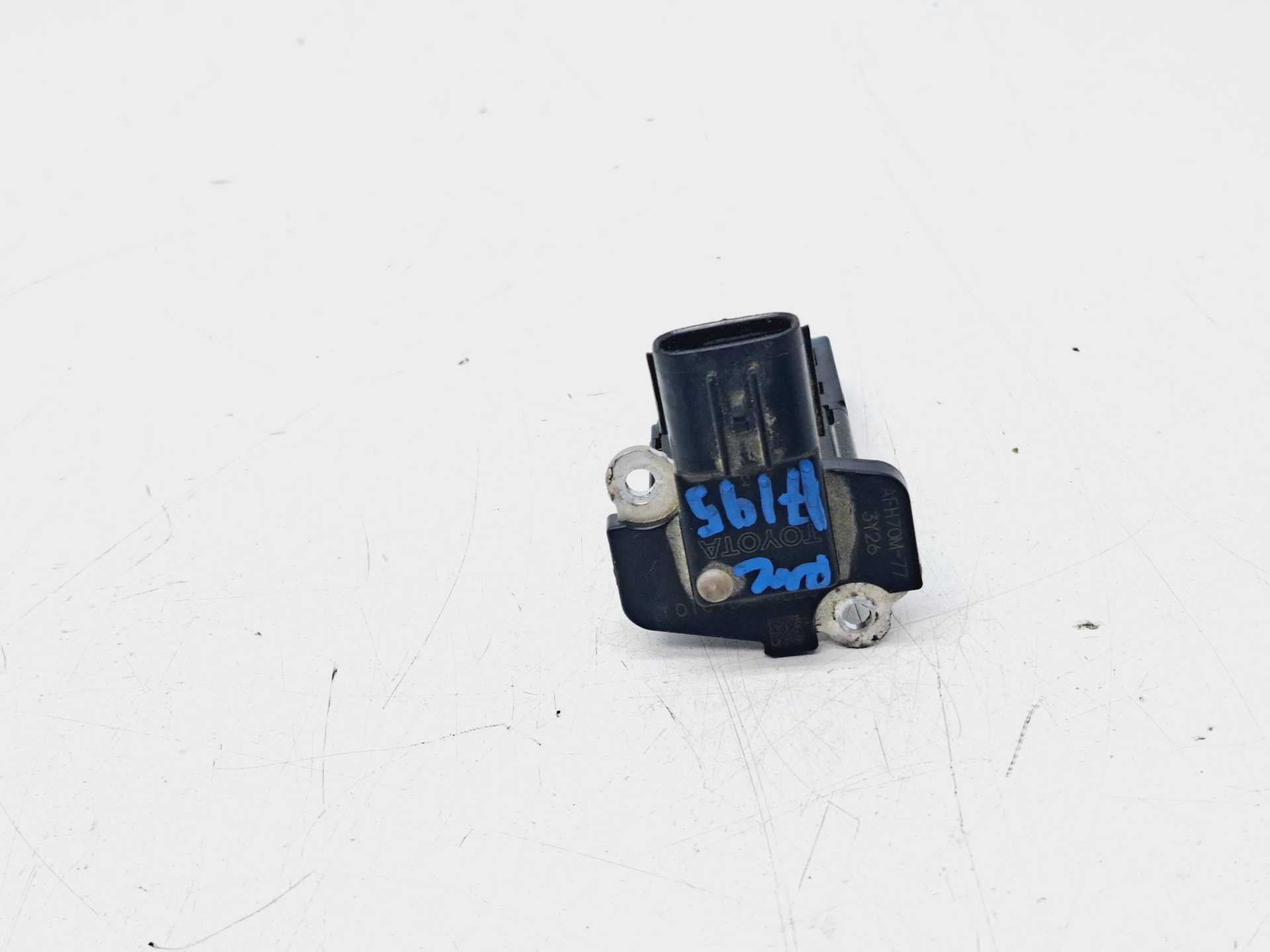 Recambio de caudalimetro para toyota avensis (t27) 2.0 d-4d cat referencia OEM IAM 2220426010  