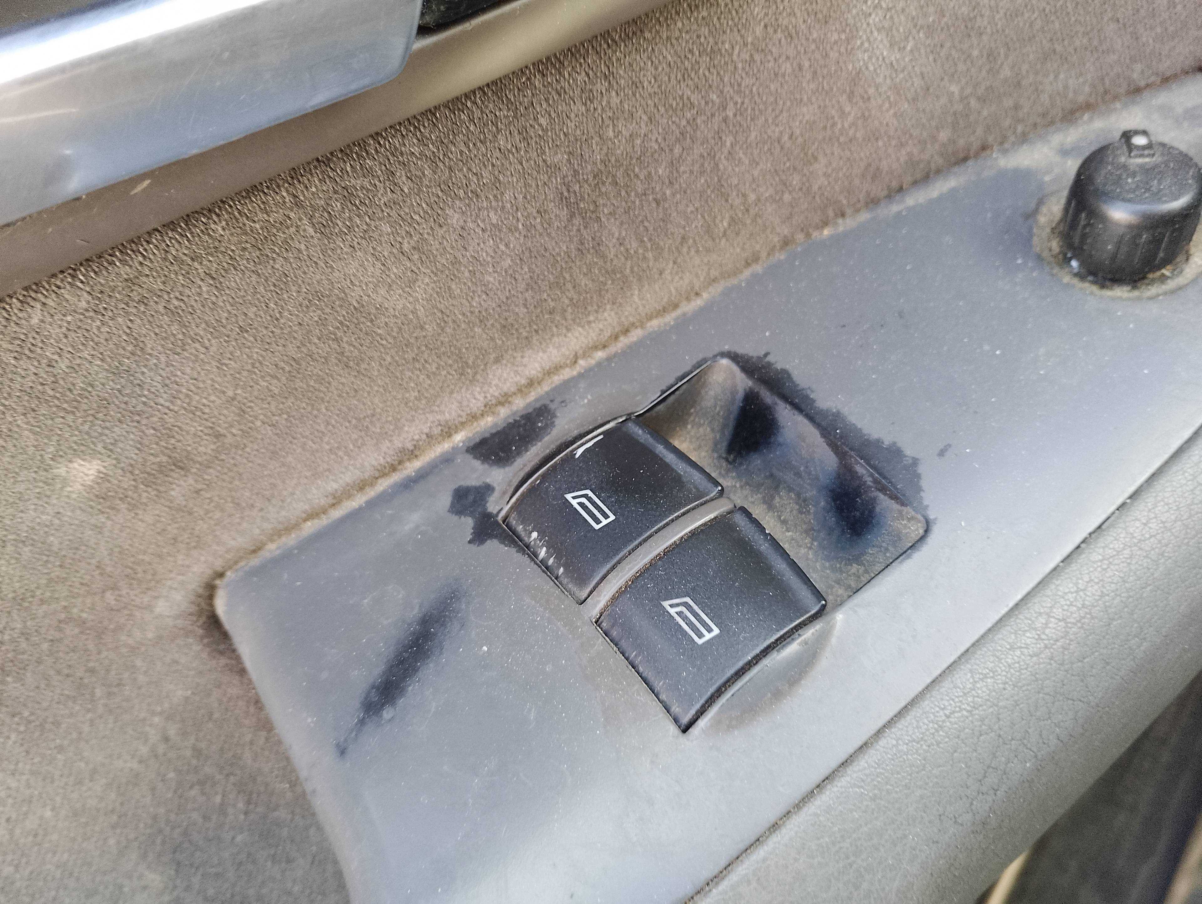 Recambio de mando elevalunas delantero izquierdo para audi a4 berlina (8e) 2.0 referencia OEM IAM   