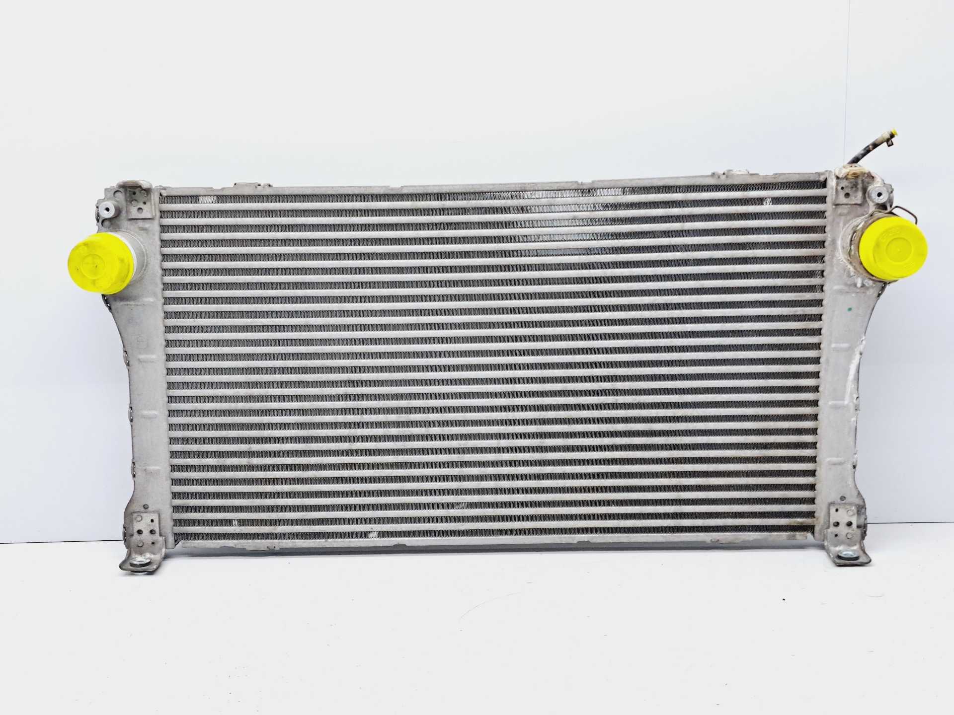 Recambio de intercooler para toyota avensis (t27) 2.0 d-4d cat referencia OEM IAM JD1271003521 DENSO 