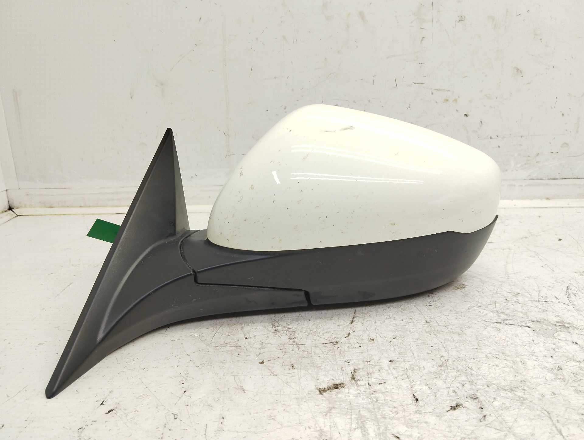 Recambio de retrovisor izquierdo para ssangyong tivoli crystal 4x2 referencia OEM IAM E4044628  