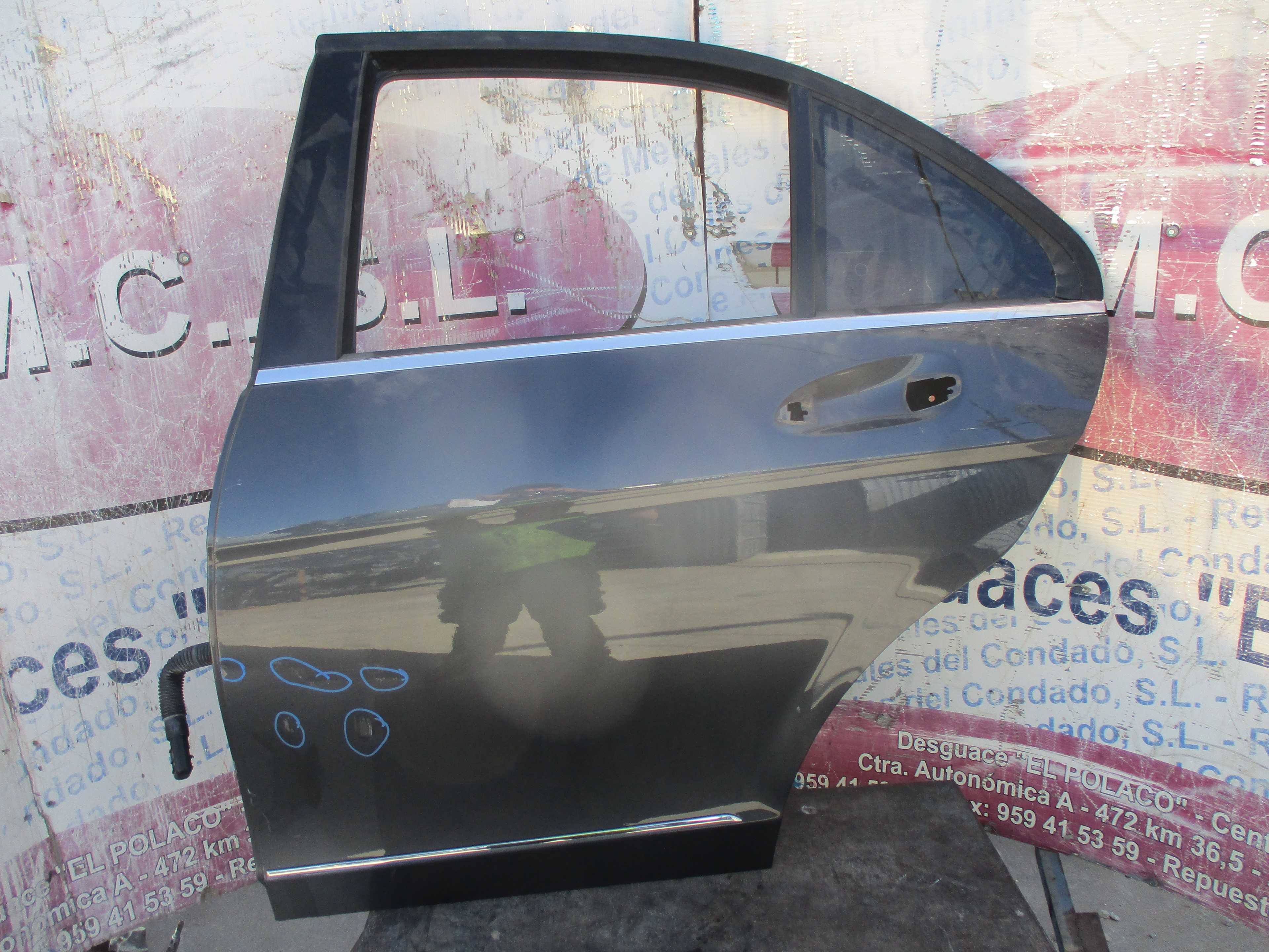 Recambio de puerta trasera izquierda para mercedes-benz clase c (w204) berlina 2.1 cdi cat referencia OEM IAM   