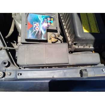 CAJA RELES / FUSIBLES 