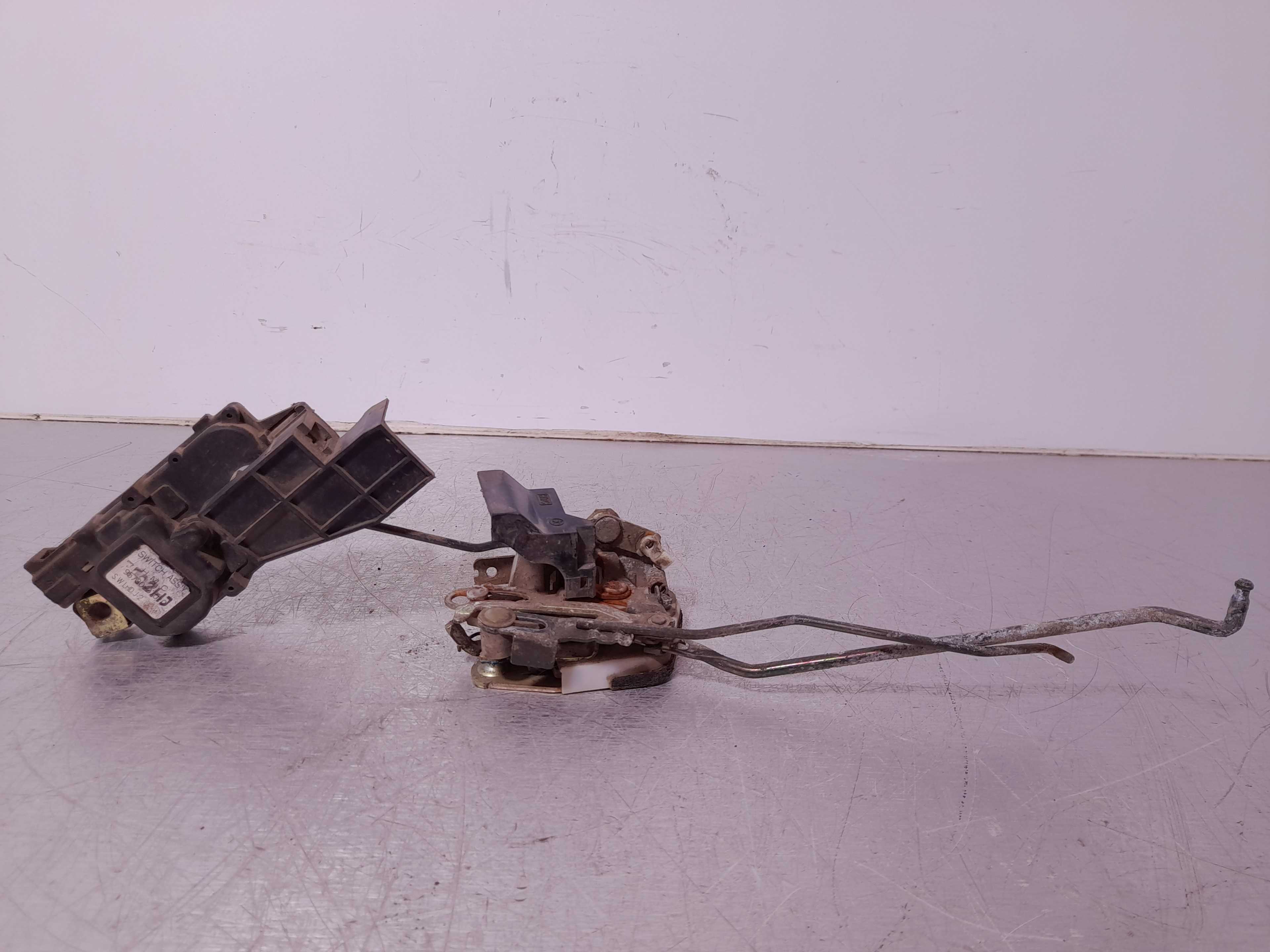 Recambio de cerradura puerta delantera izquierda para hyundai coupe (j2) 1.6 fx coupe referencia OEM IAM   