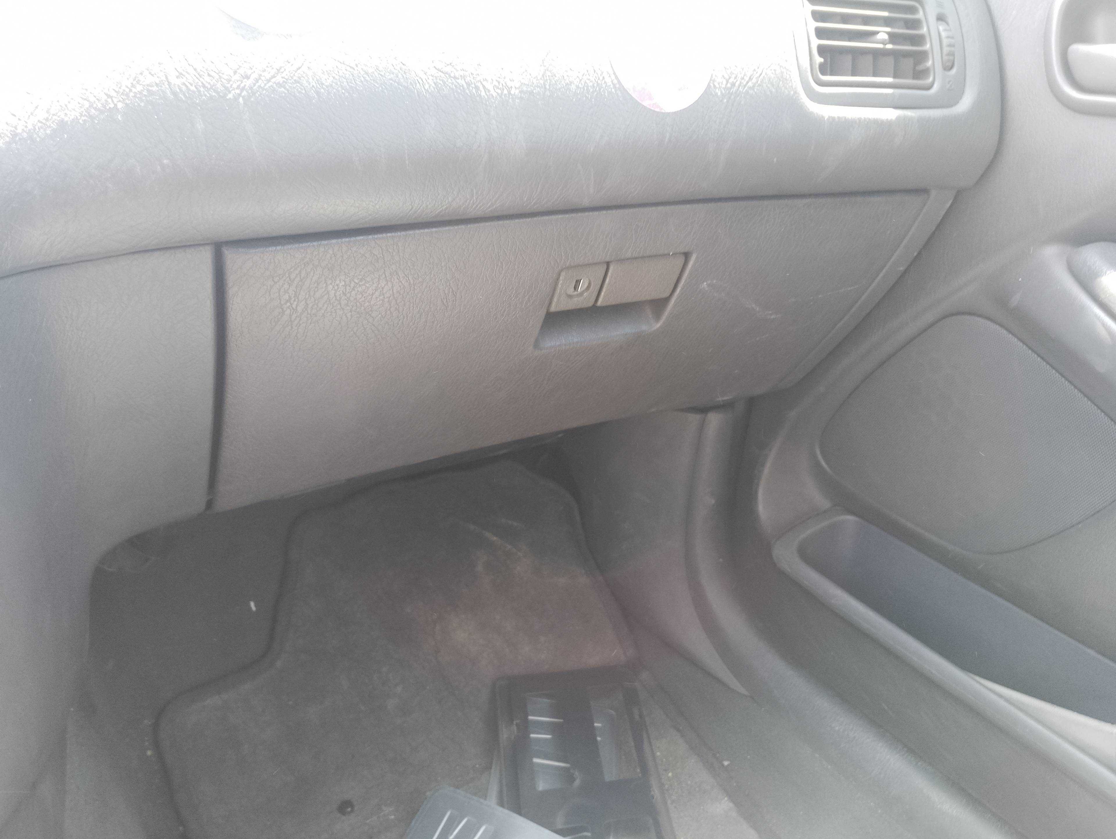 Recambio de guantera para toyota avensis berlina (t 22) 2.0 d4-d luna (5-ptas.) referencia OEM IAM   