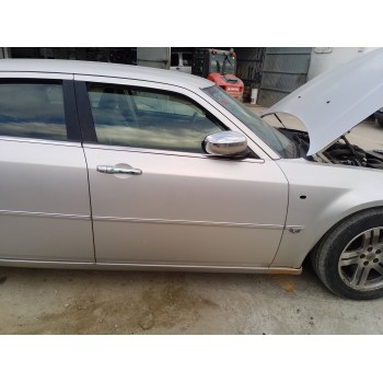 Recambio de puerta delantera derecha para chrysler 300 c 3.0 crd referencia OEM IAM   